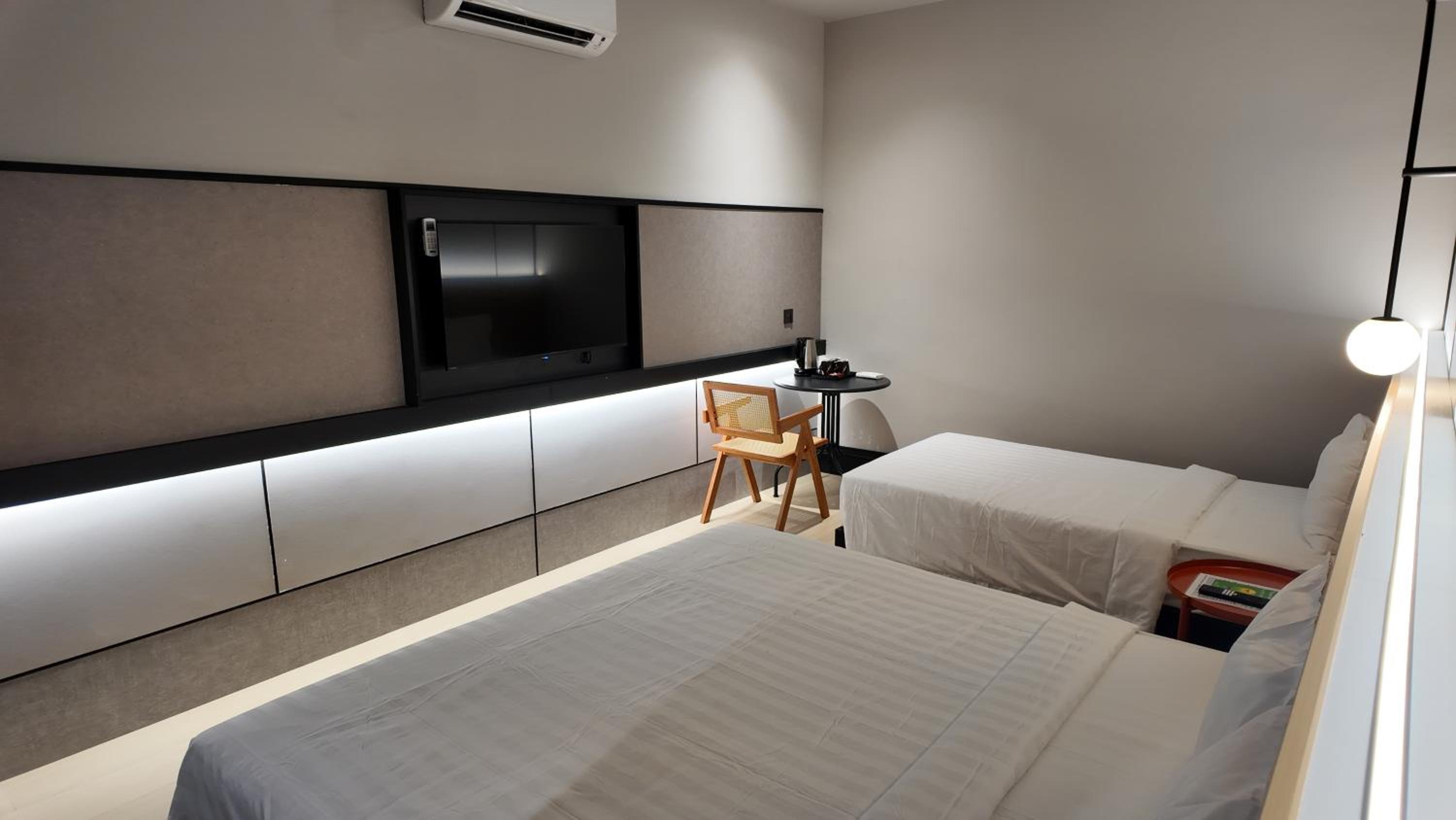 Deluxe Triple Room - Photo 3
