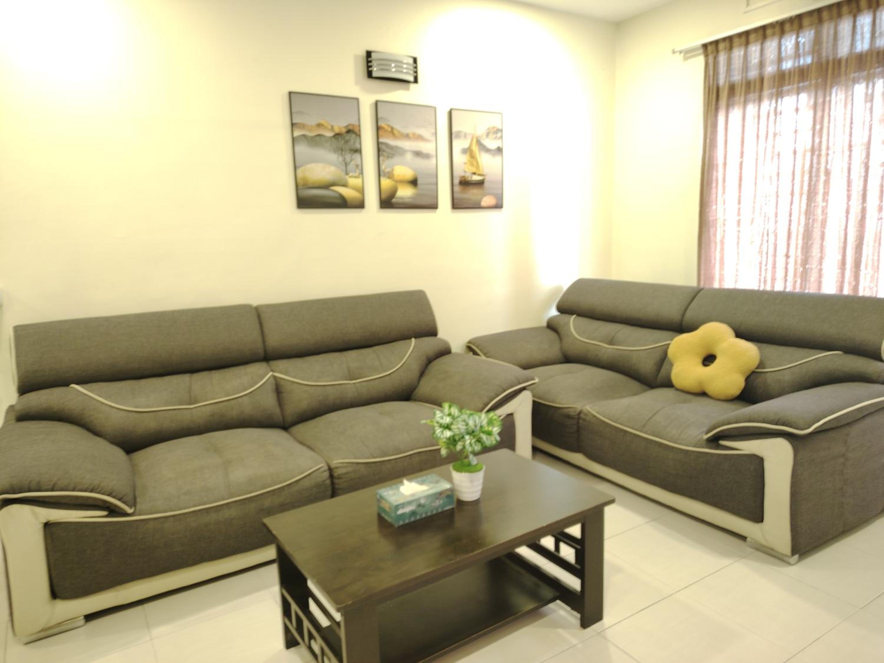 Apartment with City View