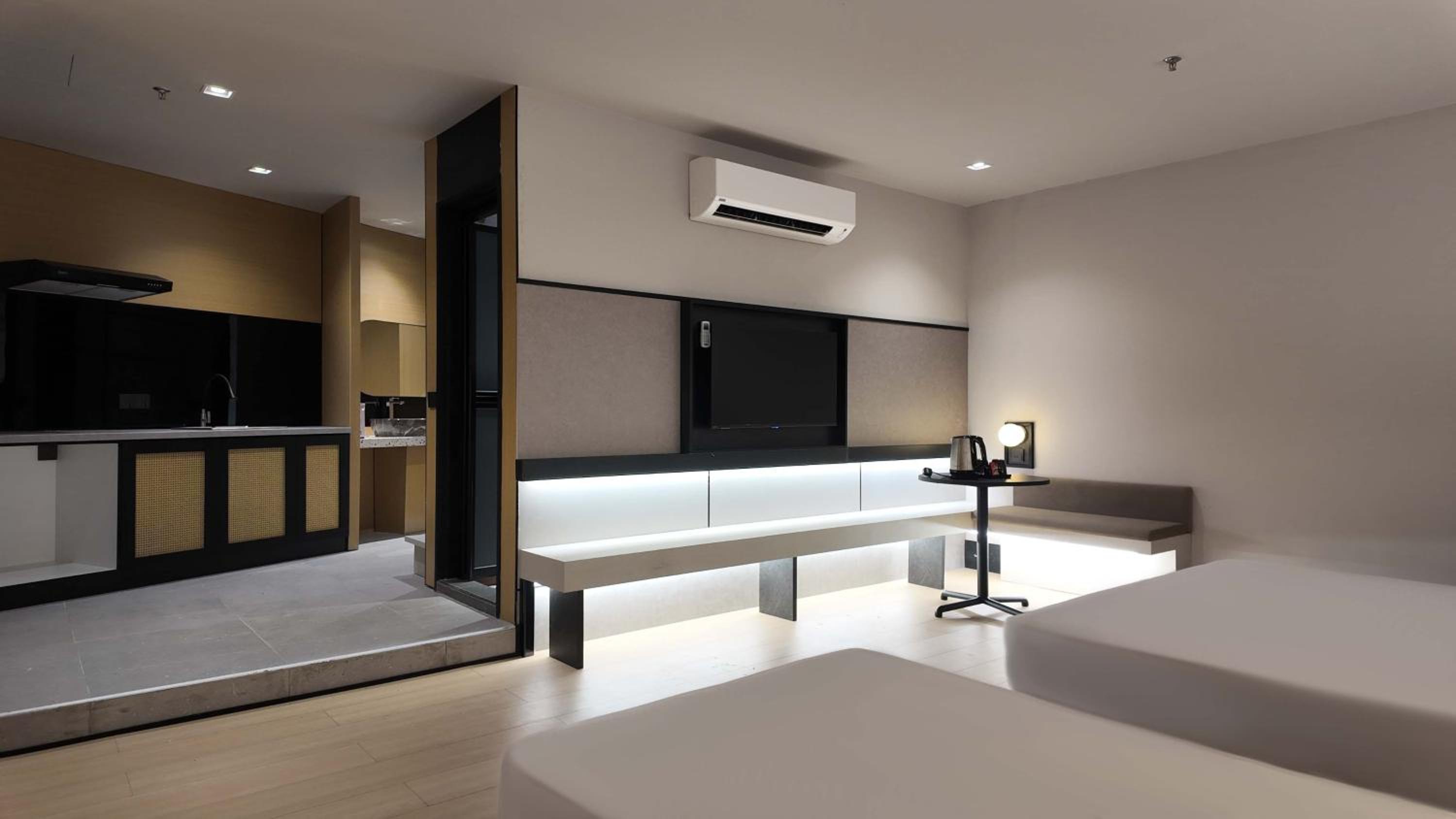 Family Suite - Photo 1
