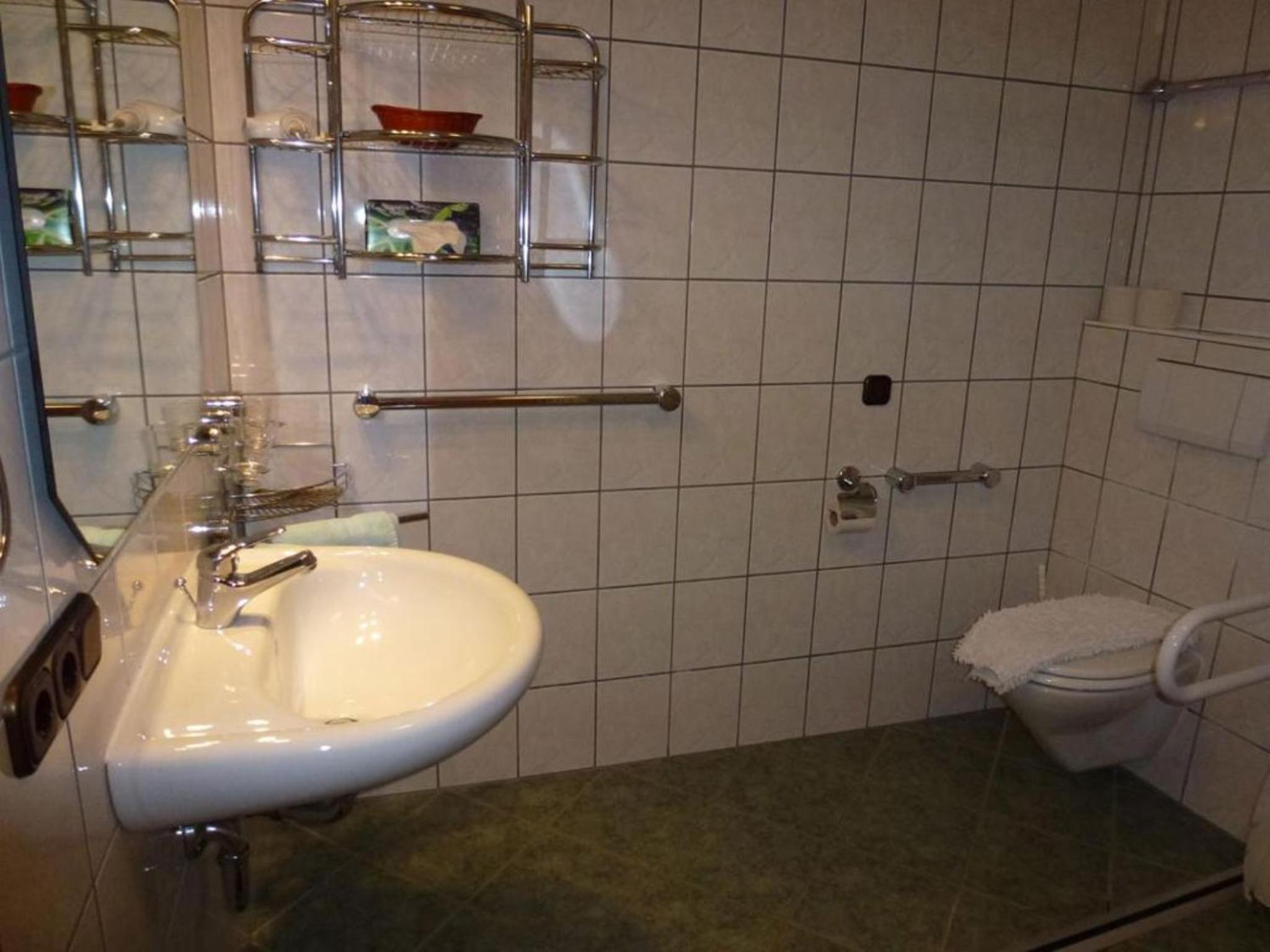 Double Room - Disability Access photo 2