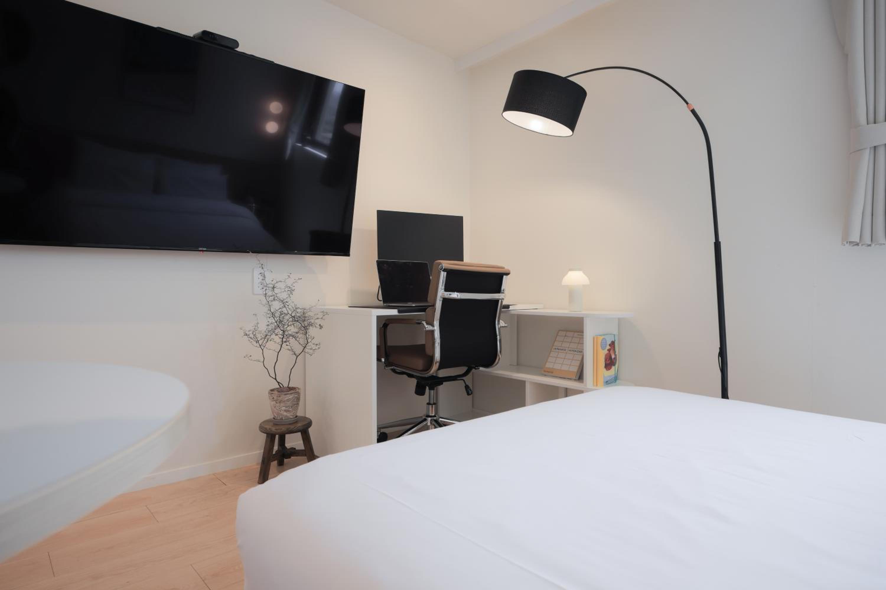 Business Room