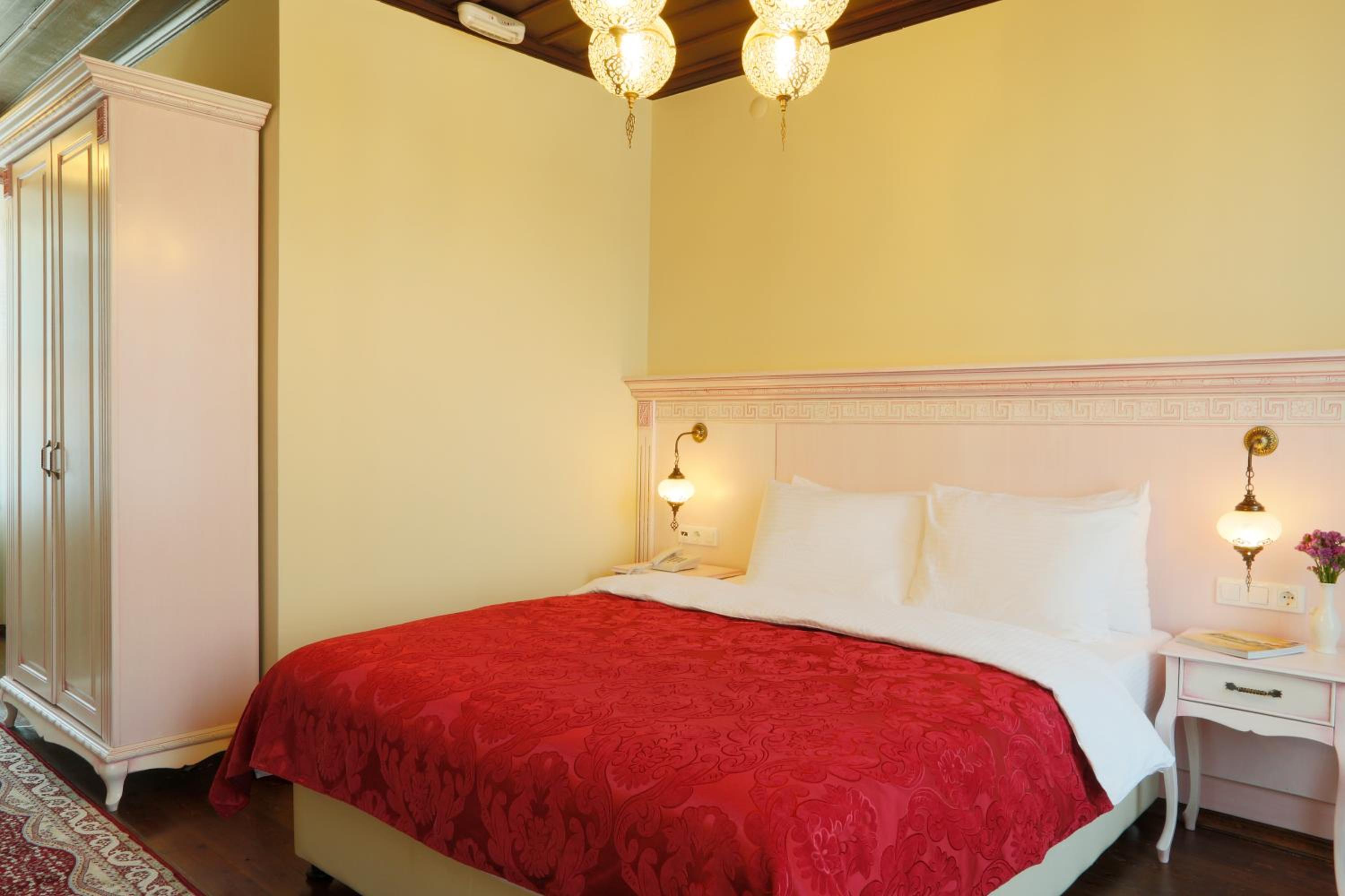 Deluxe Single Room