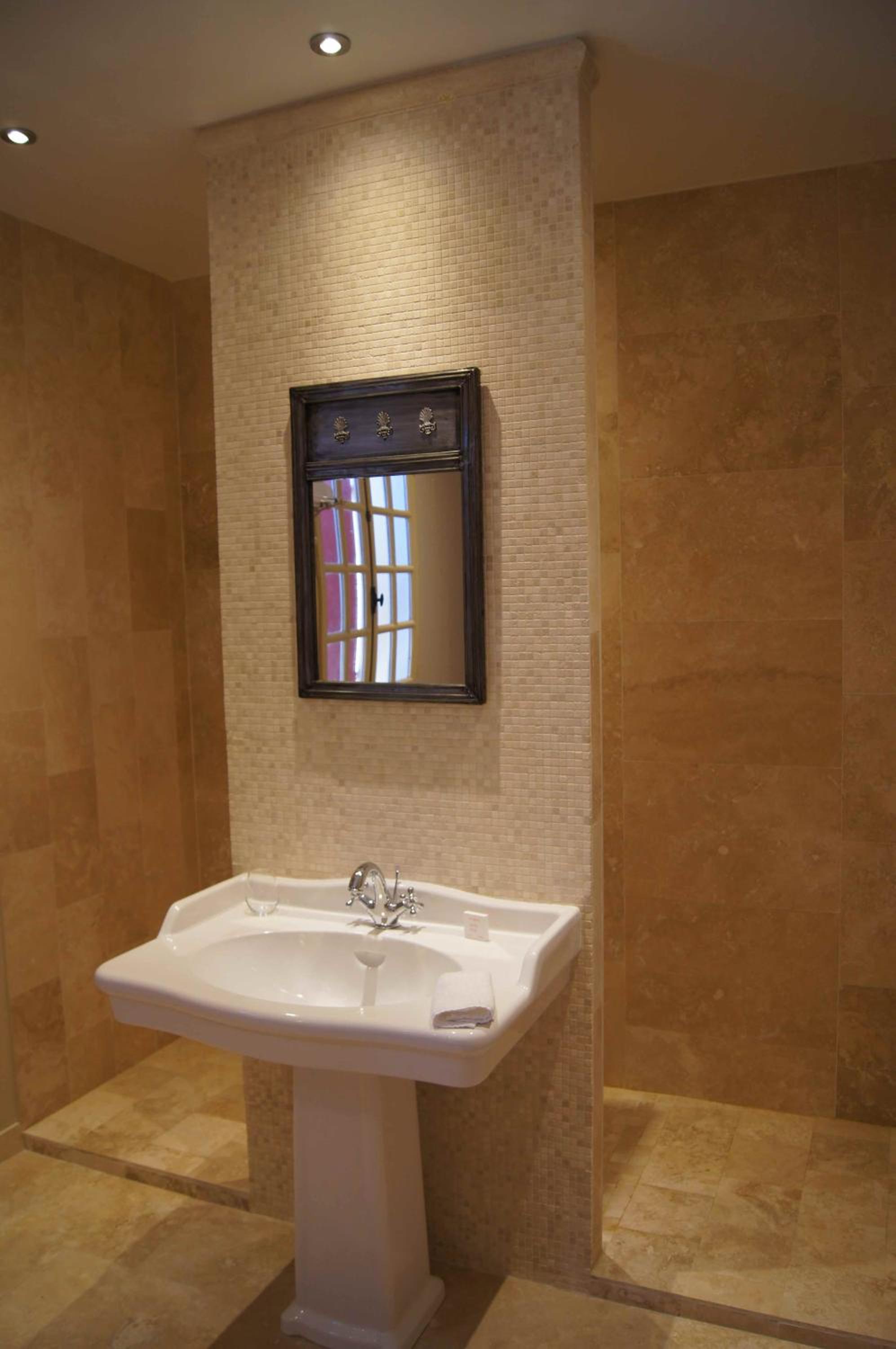 Prestige Double Room - Photo 7