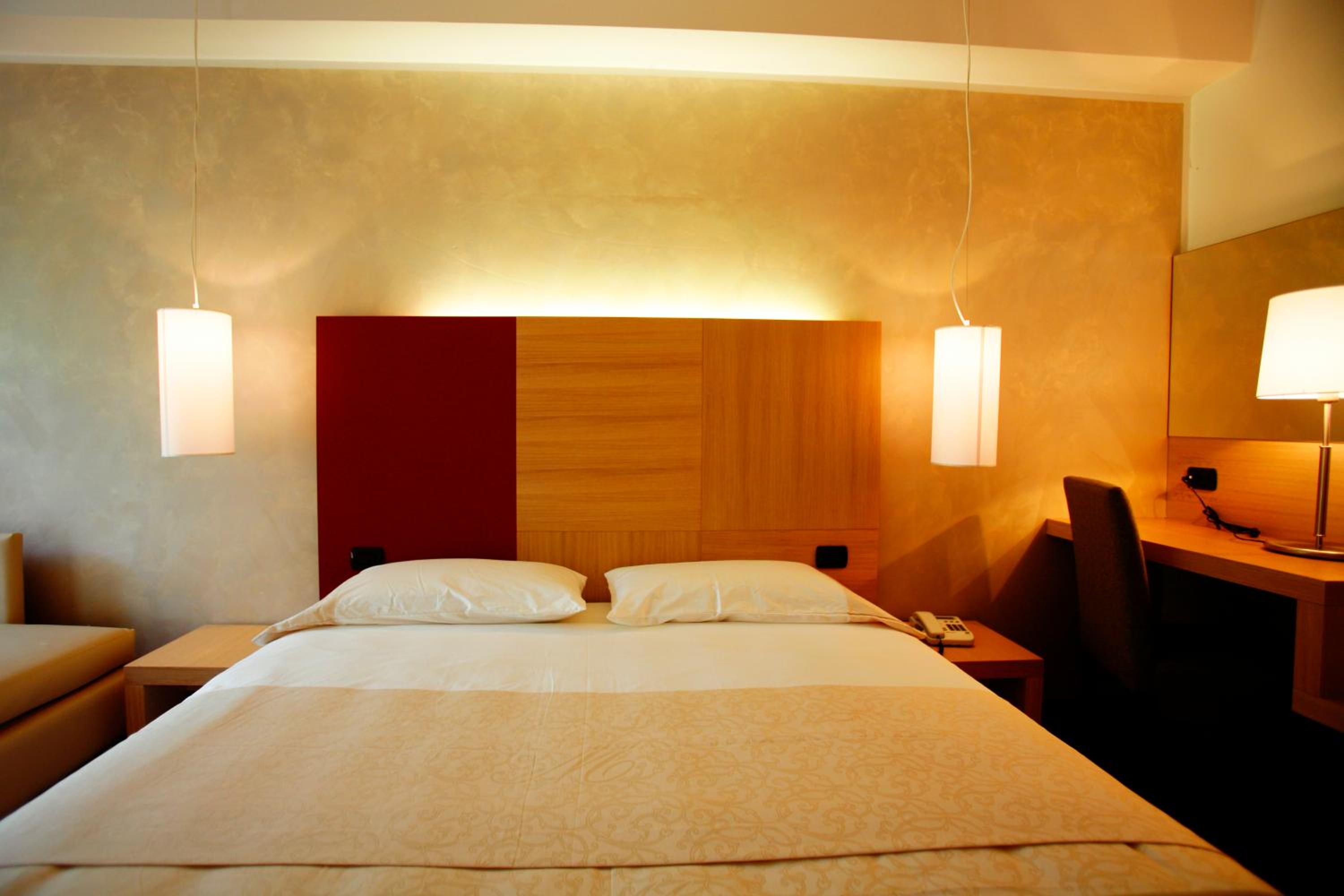 Double Room - Photo 4