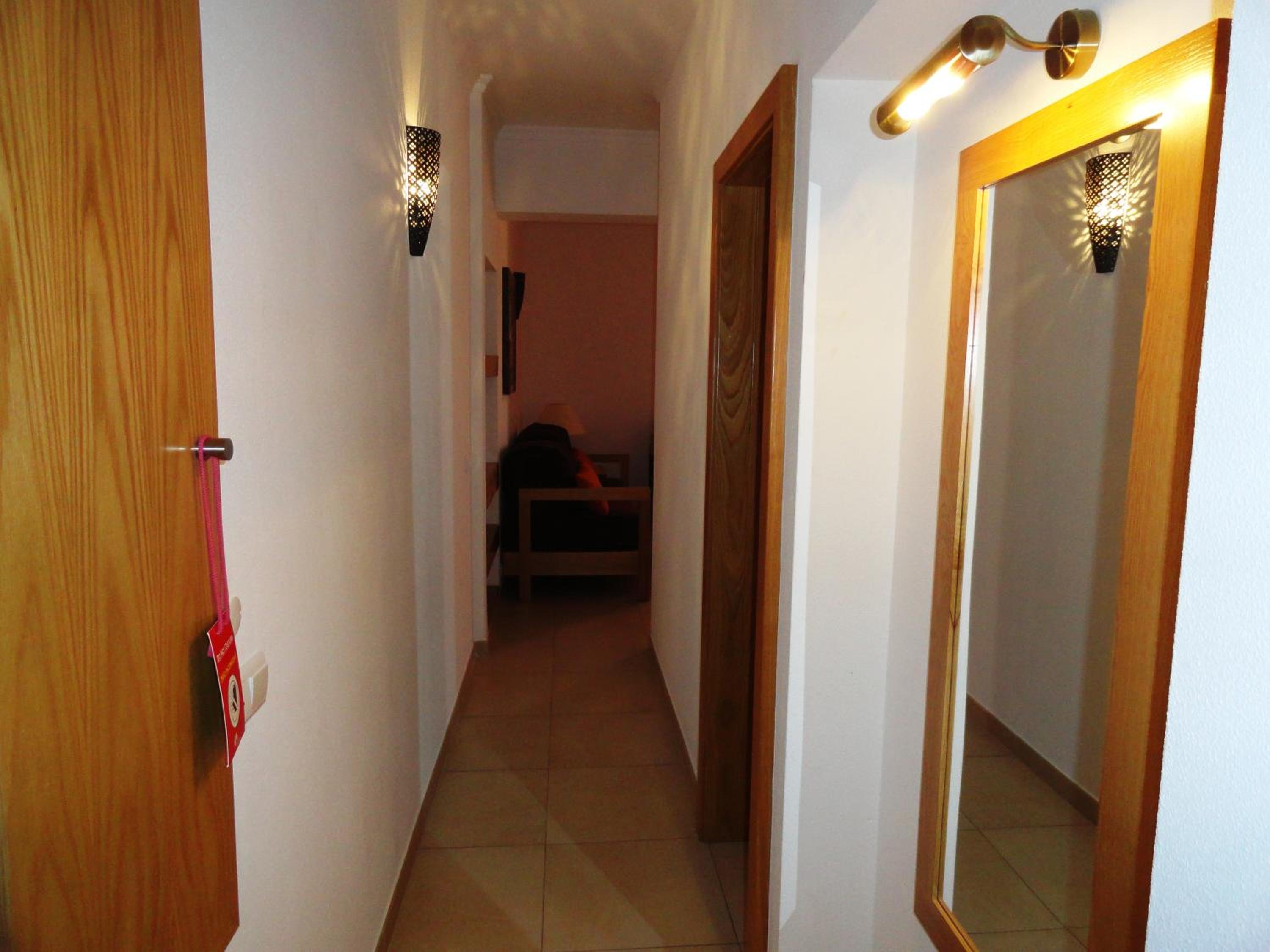 Superior One-Bedroom Apartment with Sea View - Photo 12