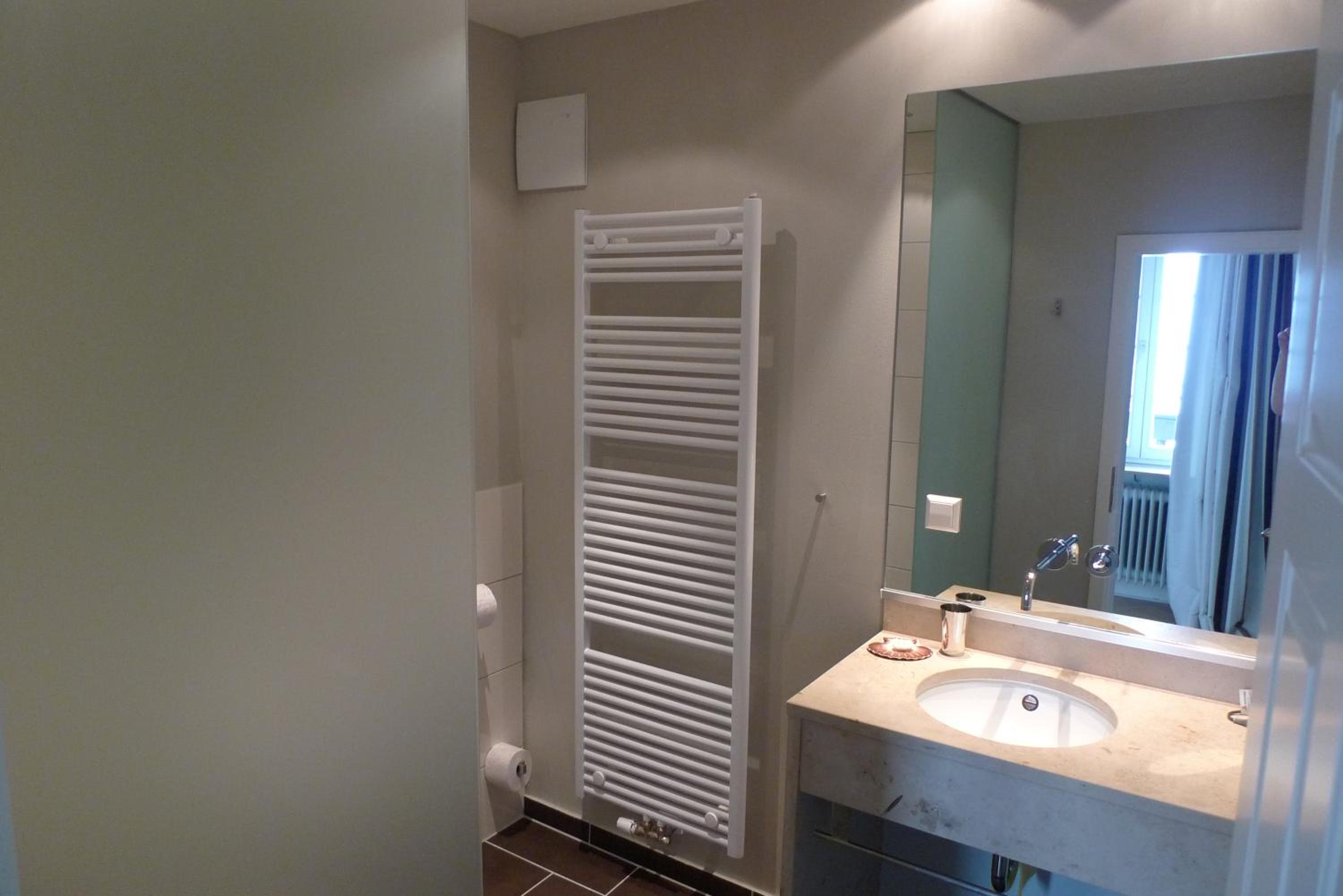 Studio Apartment - Photo 10