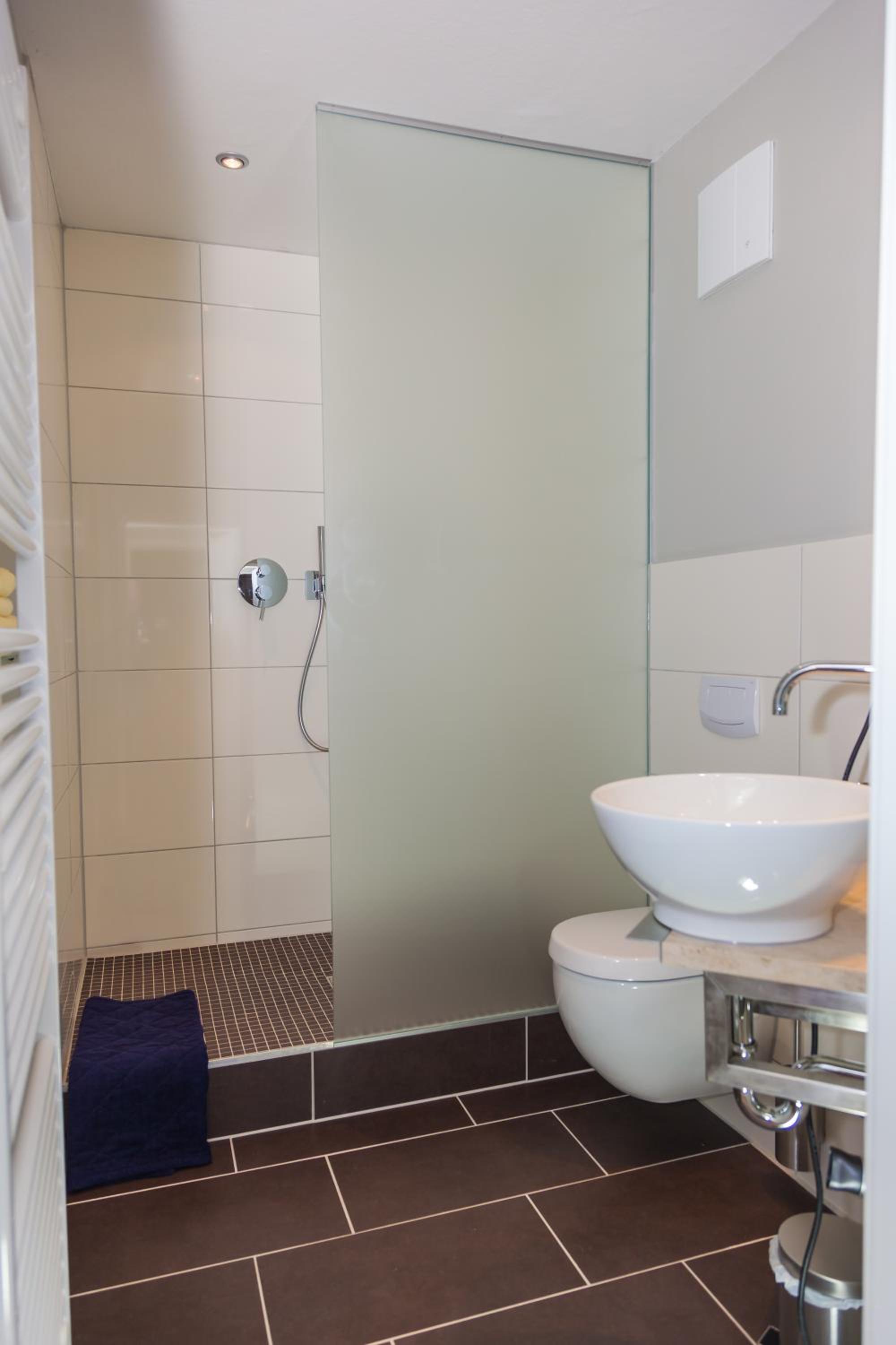 Studio Apartment - Photo 3