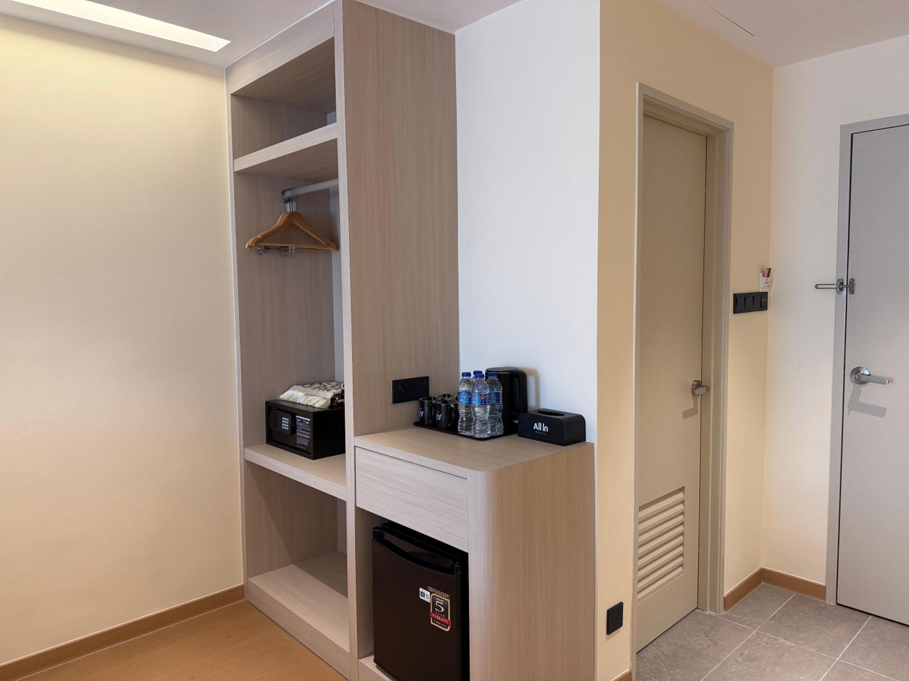 Premium Quadruple Room - Photo 4