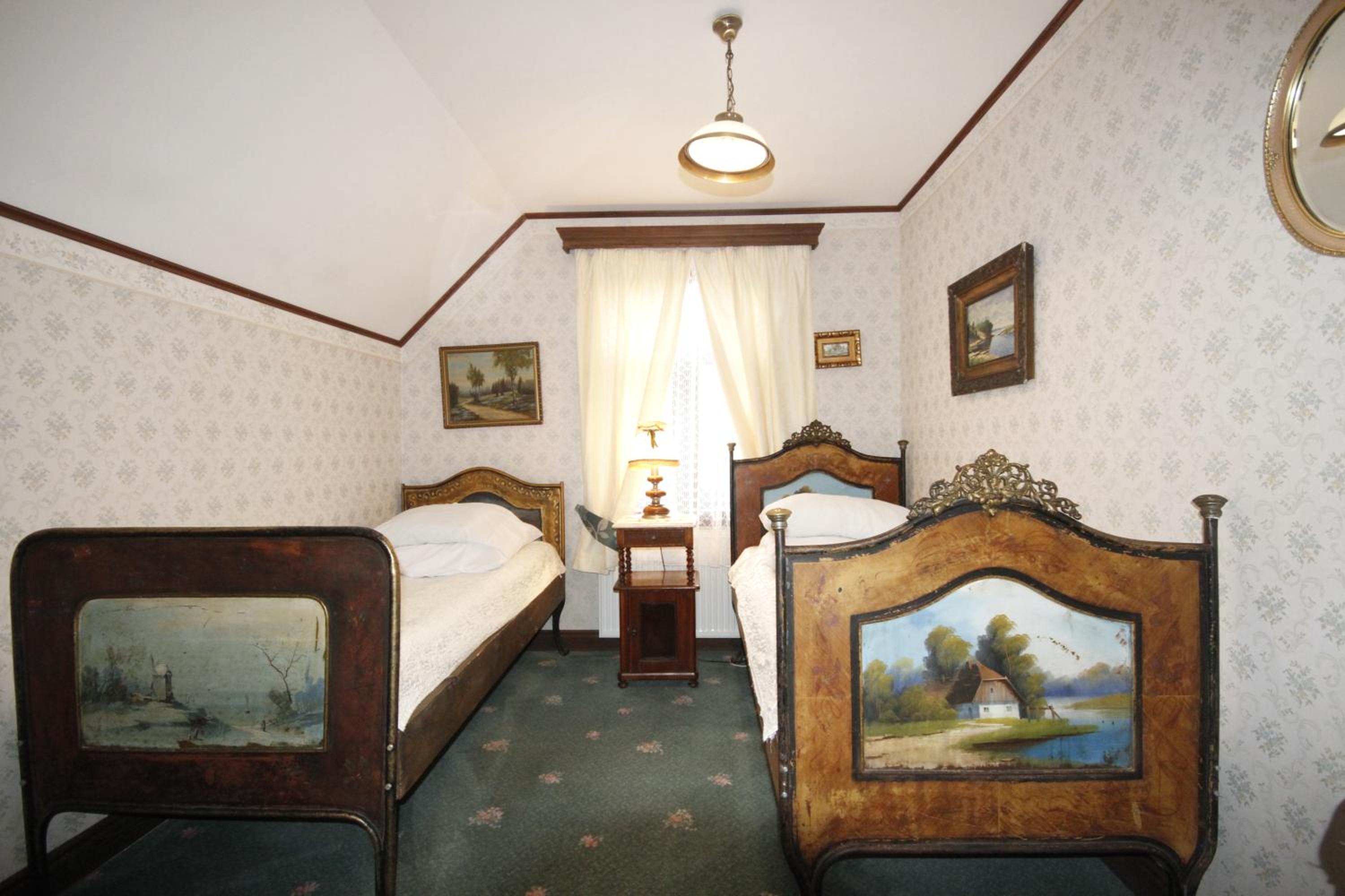 Small Double Room photo 3