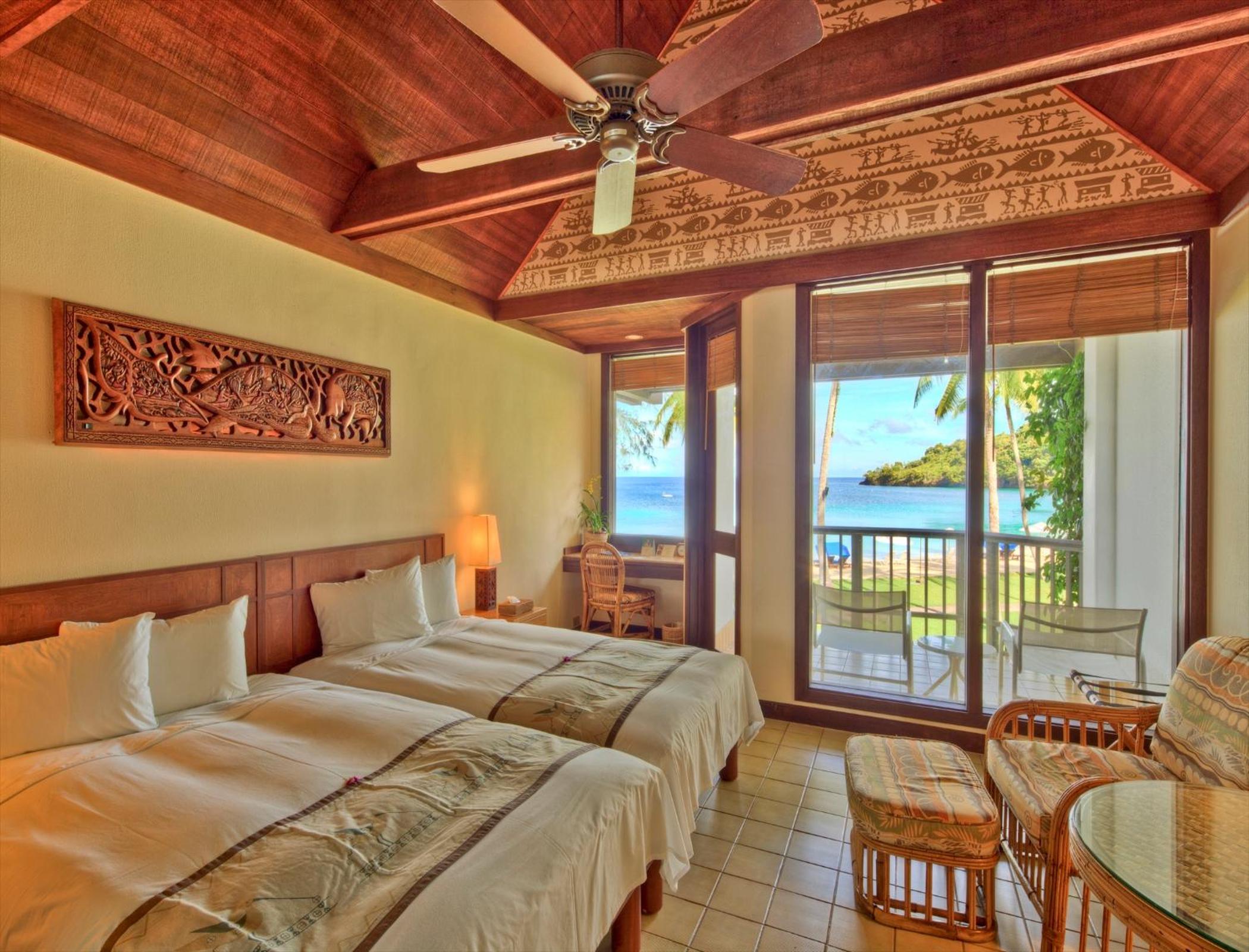 Ocean Front Room photo 3