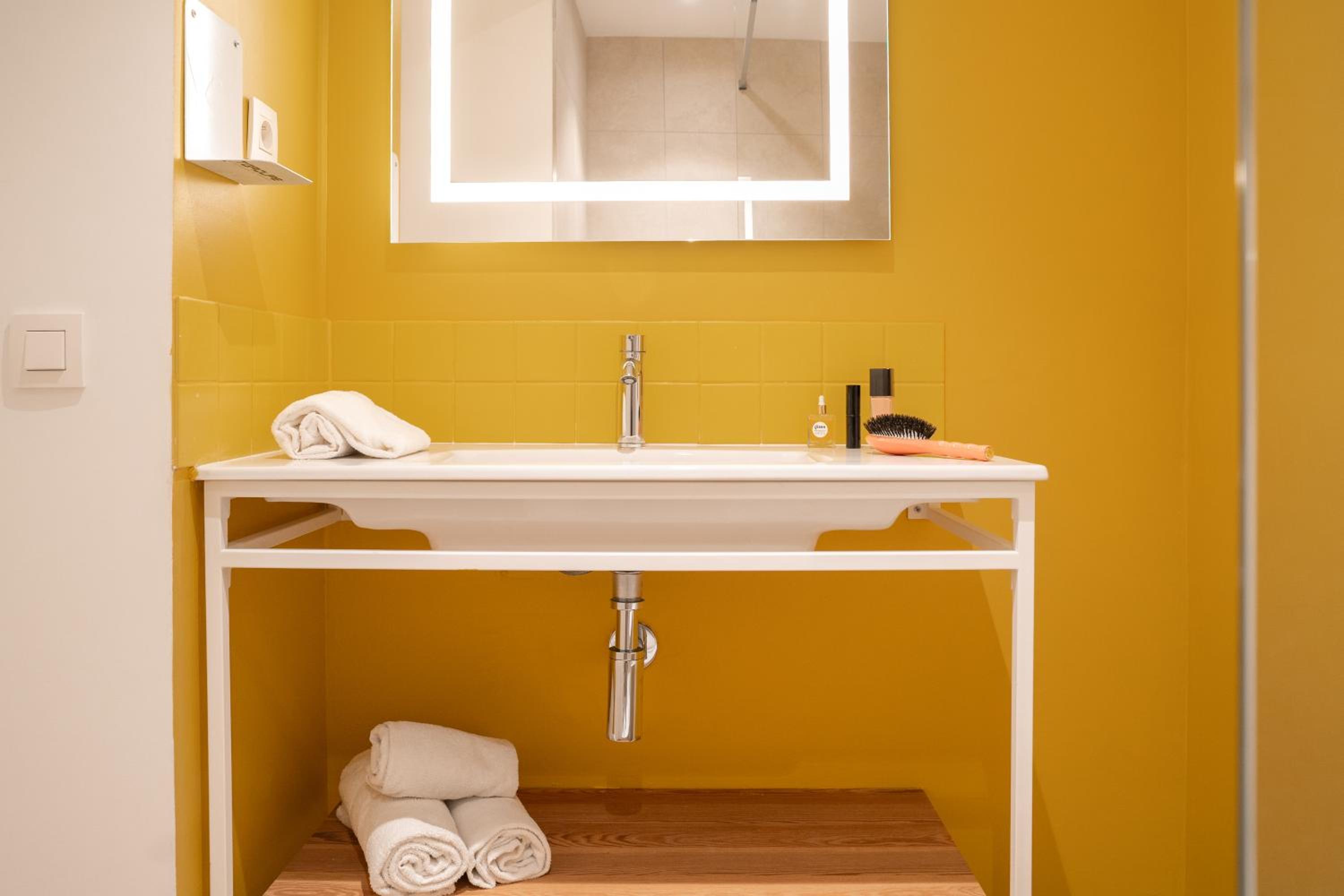 Executive Room - Photo 4
