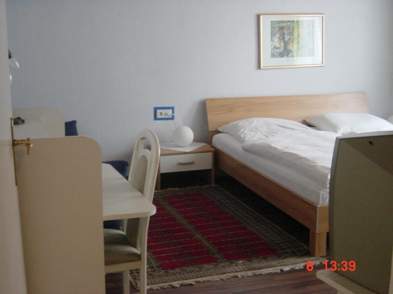 Double Room - Photo 2