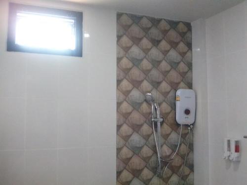 Standard Twin Room with Garden View - Photo 1