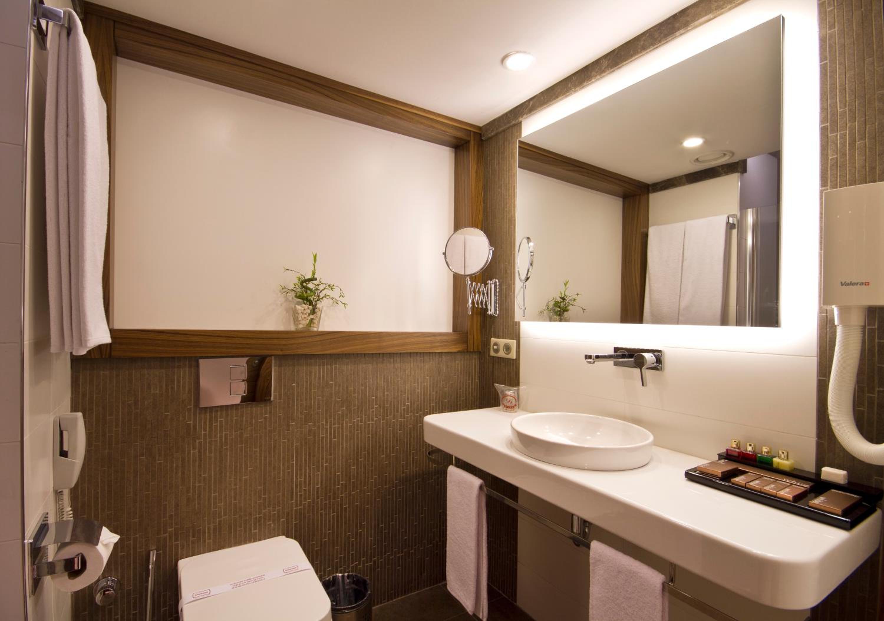 Double Room - Photo 9