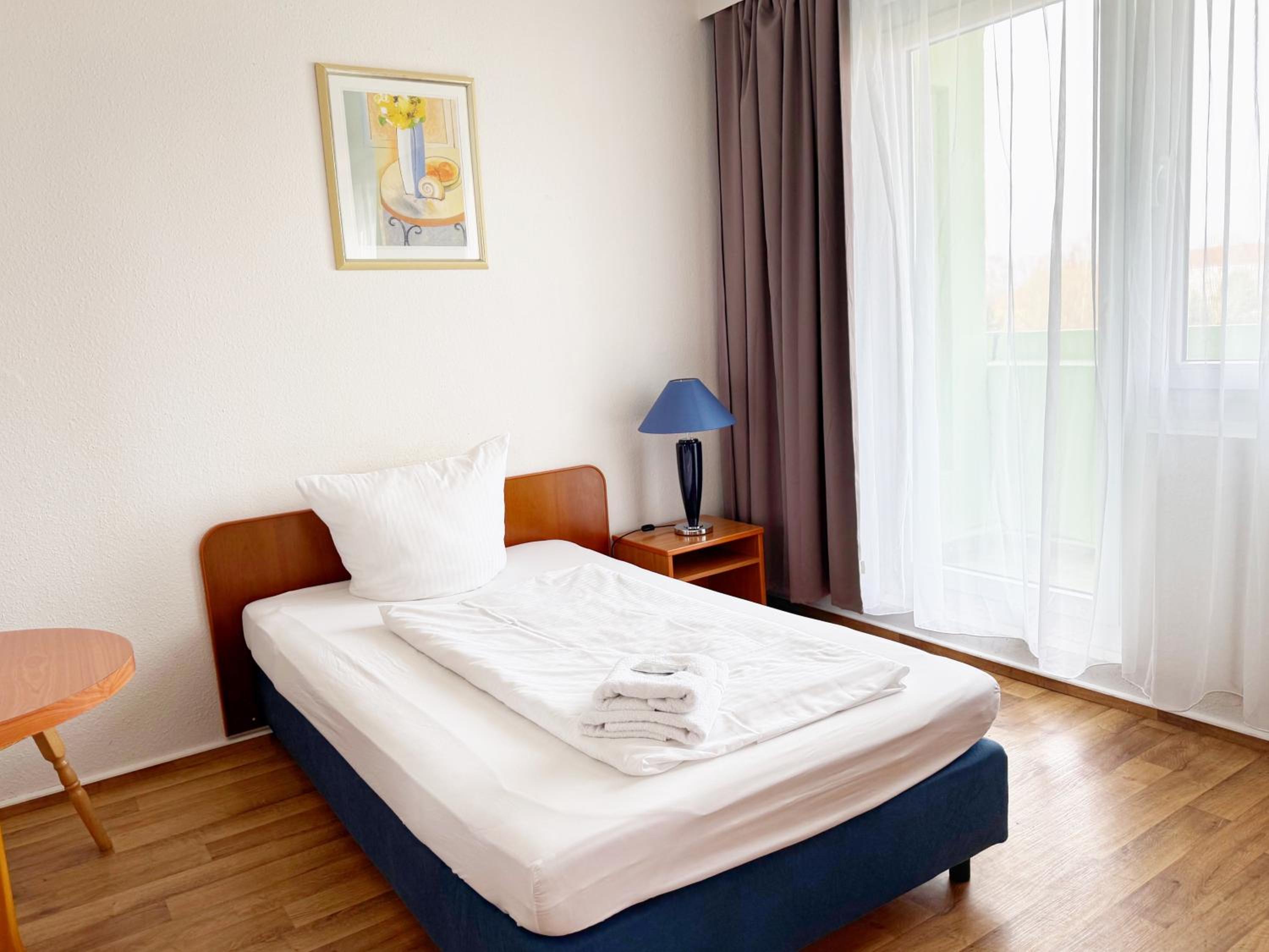 Single Room photo 2