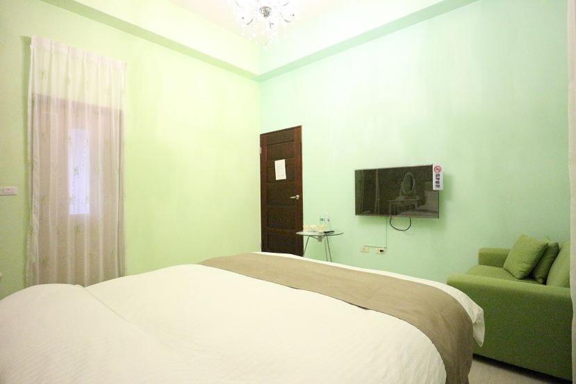 Standard Double Room - Photo 7