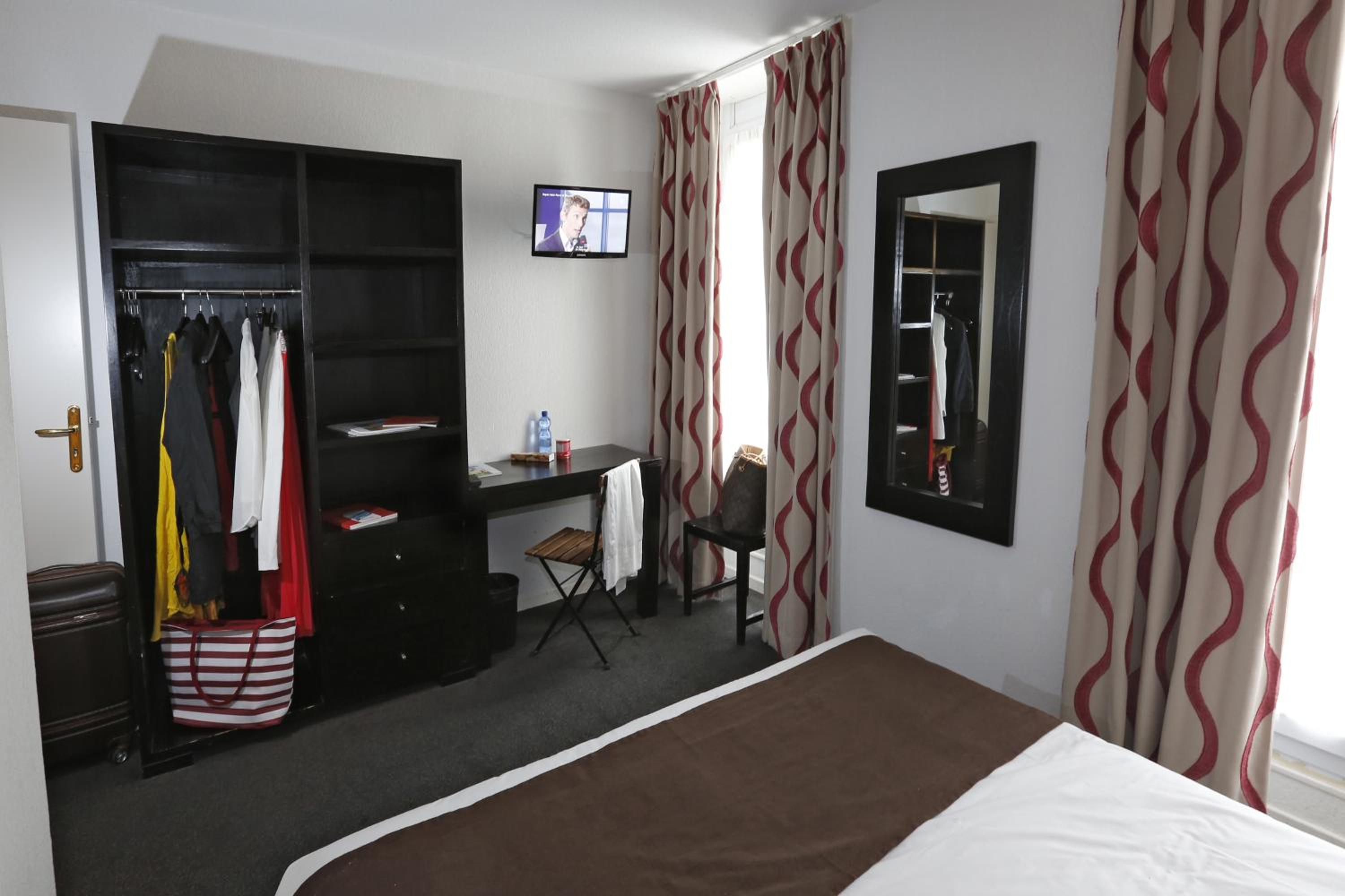 Double Room - Photo 4