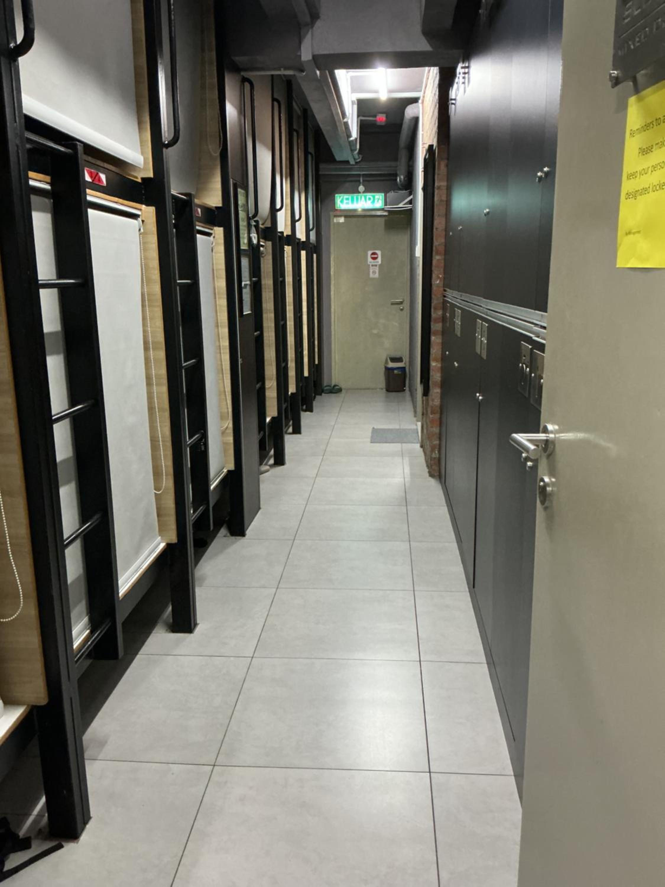 Bed in 10-Bed Mixed Dormitory Room photo 2