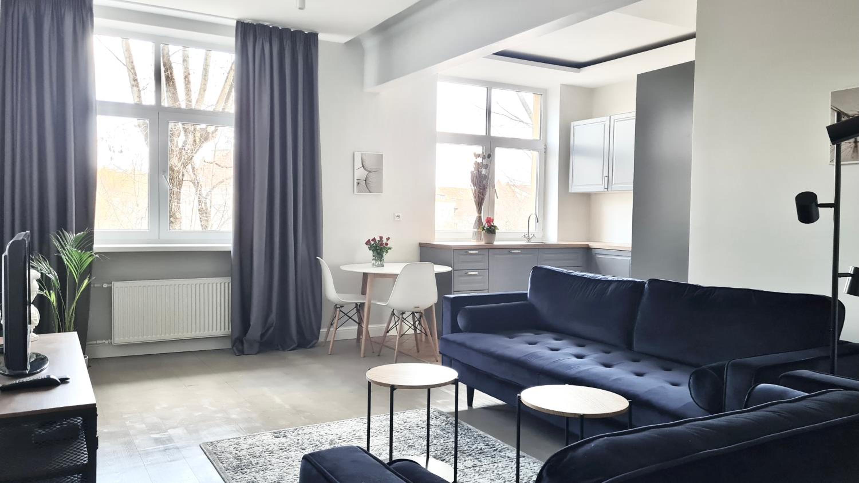 Apartment with City View photo 2