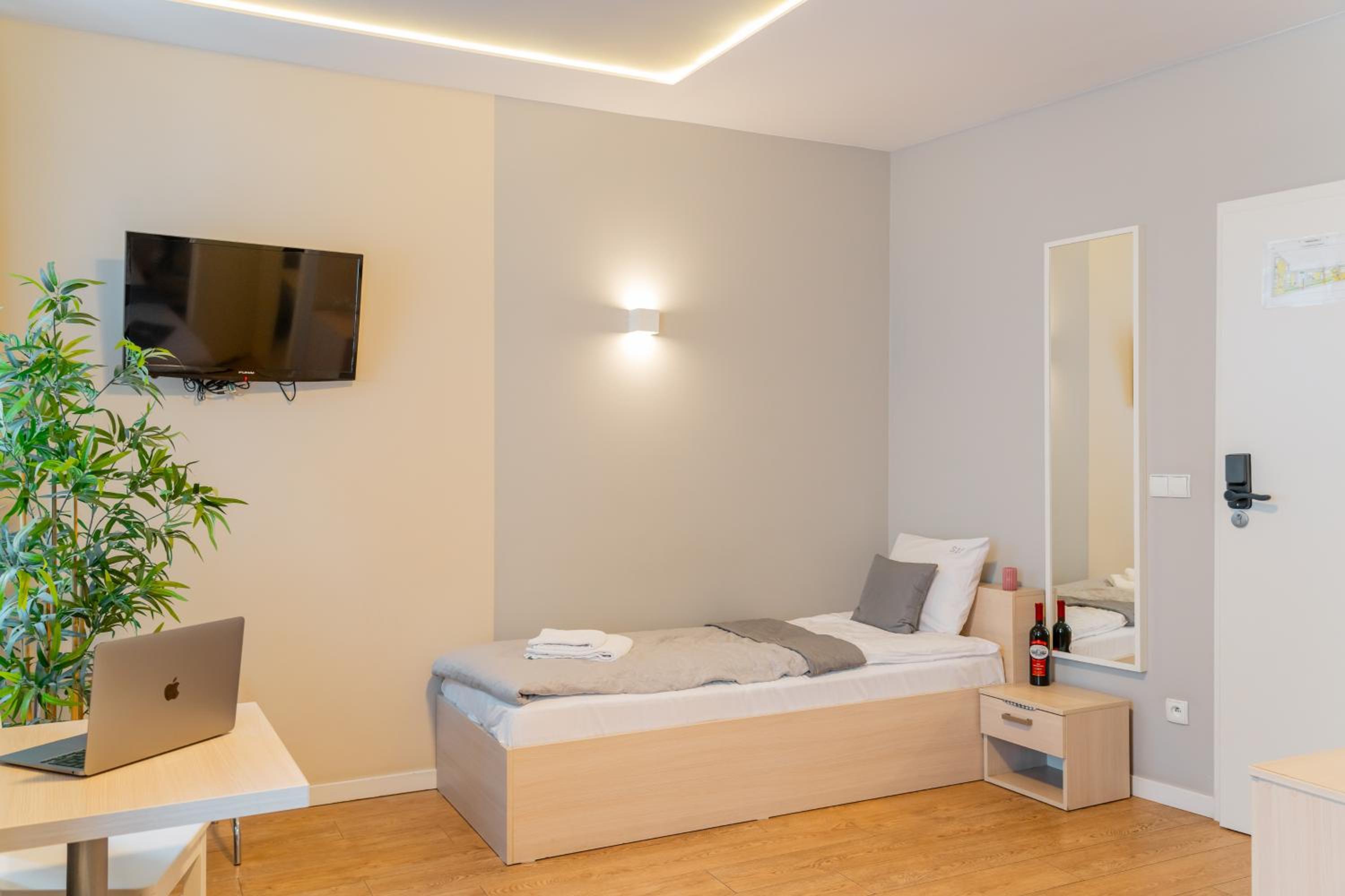 Triple Room with Private Bathroom