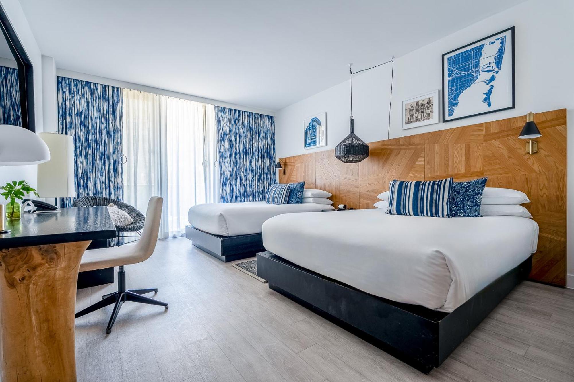 Deluxe Room with terrace - Two Queen Beds - Photo 4