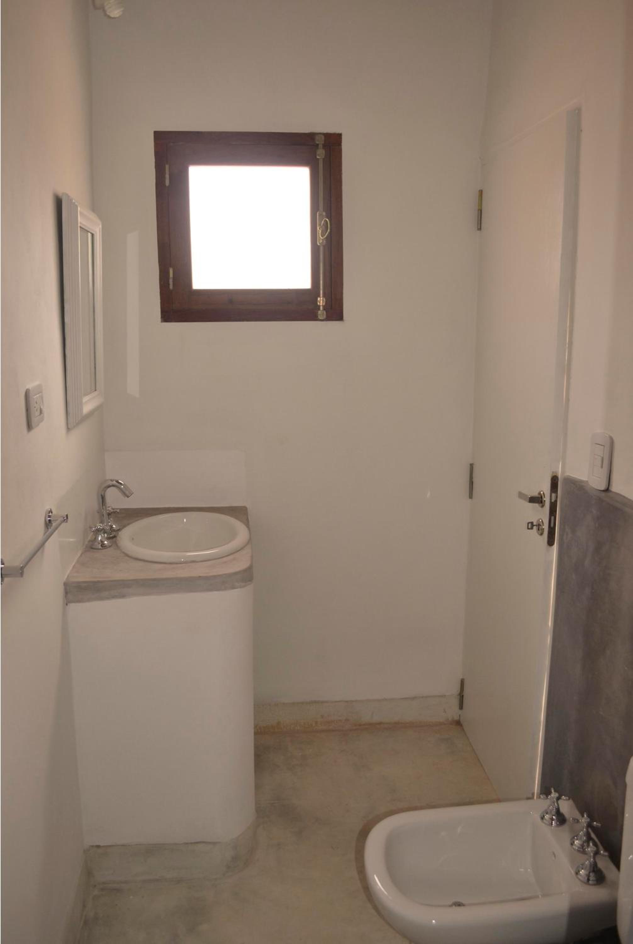 Twin Room with Bathroom photo 2