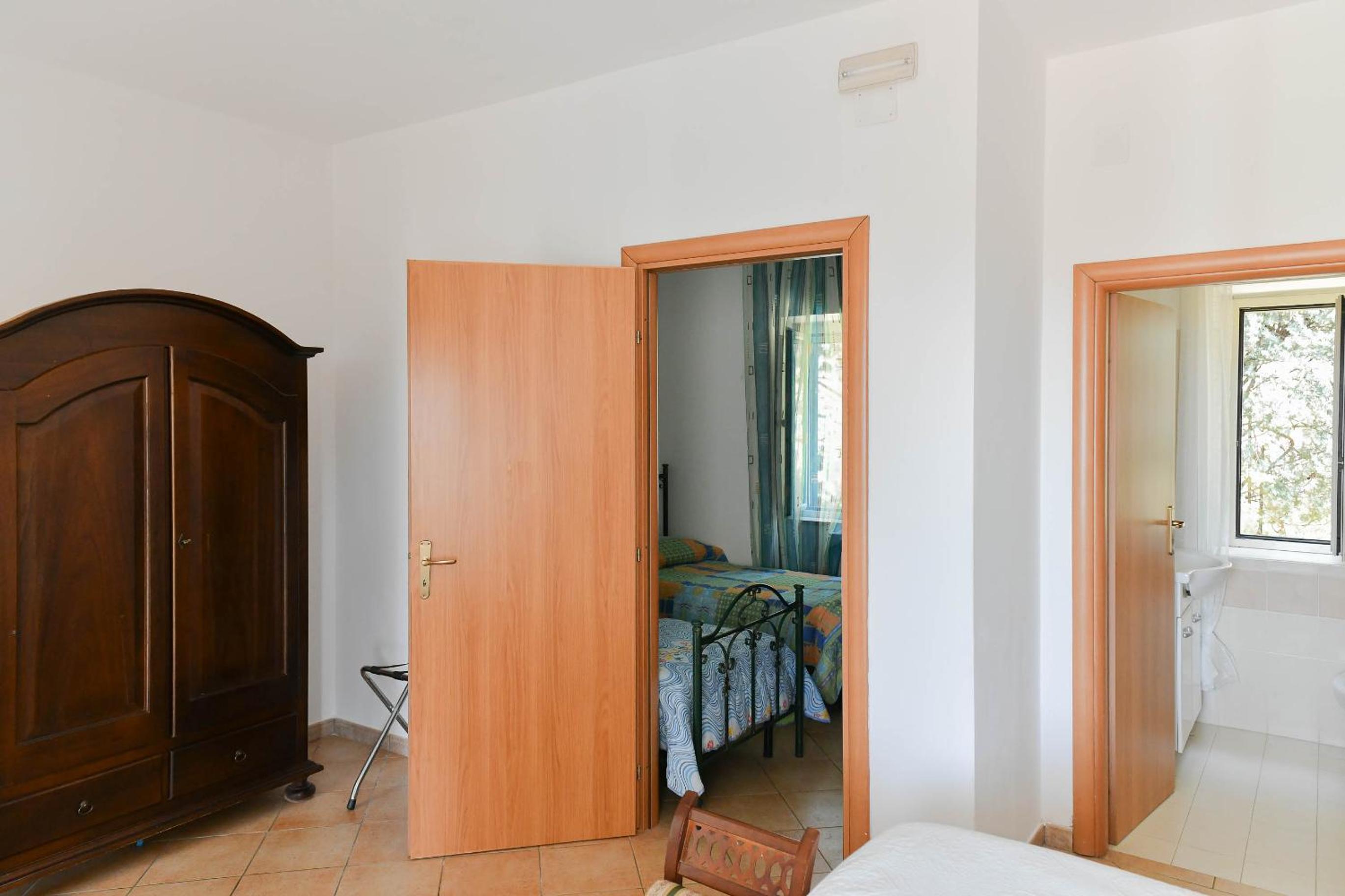 Standard Double or Twin Room with Sea View - Photo 1