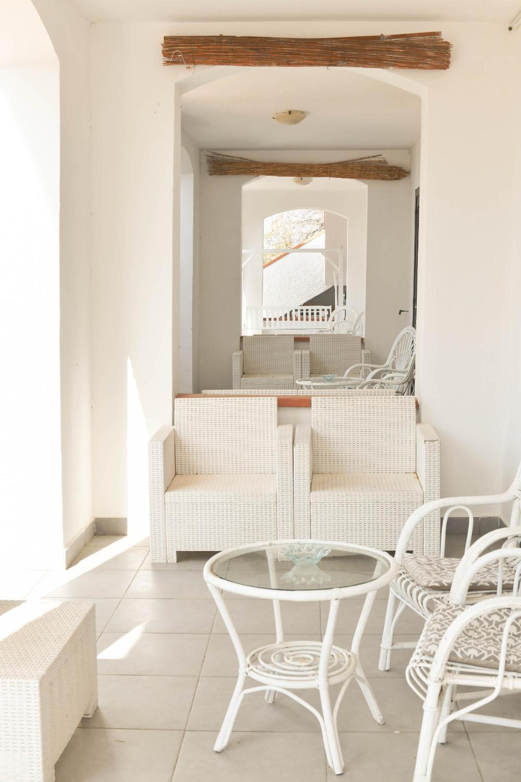 Standard Double or Twin Room with Sea View - Photo 13