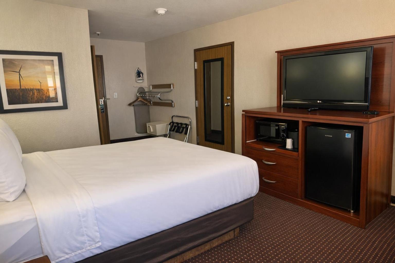 Queen Room - Accessible/Nonsmoking - Photo 2