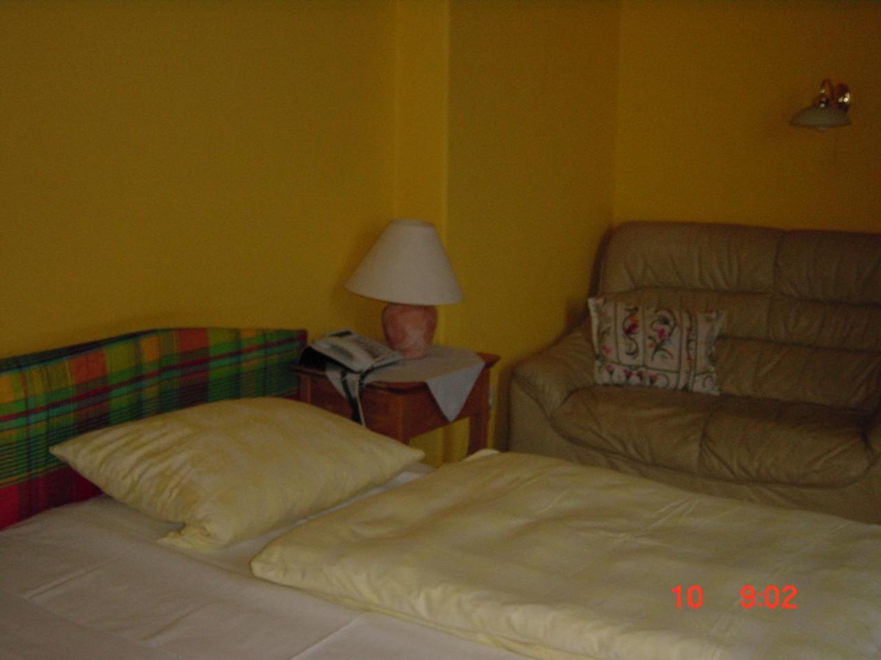 Single Room photo 3