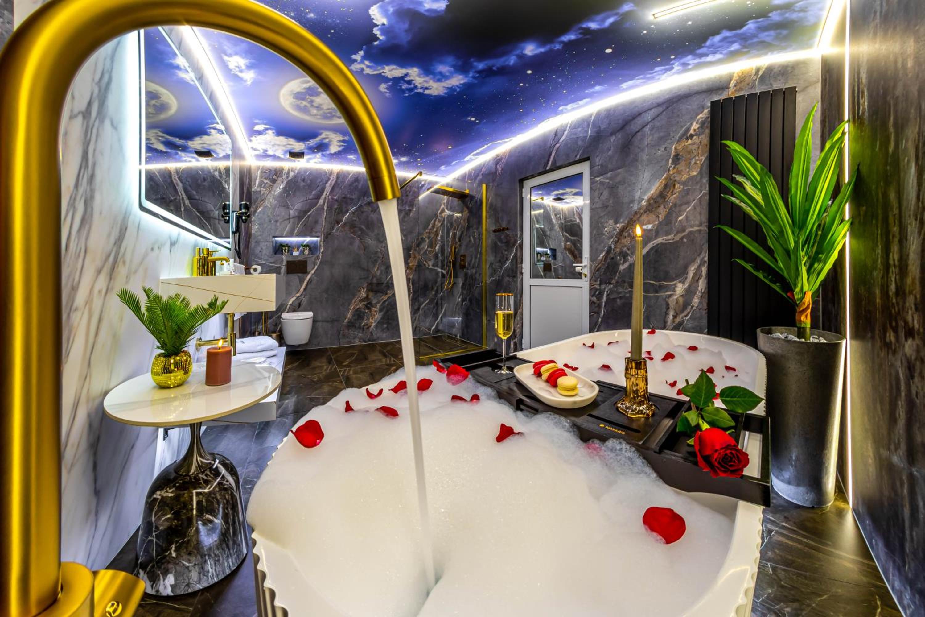 Deluxe Double Room with Bath