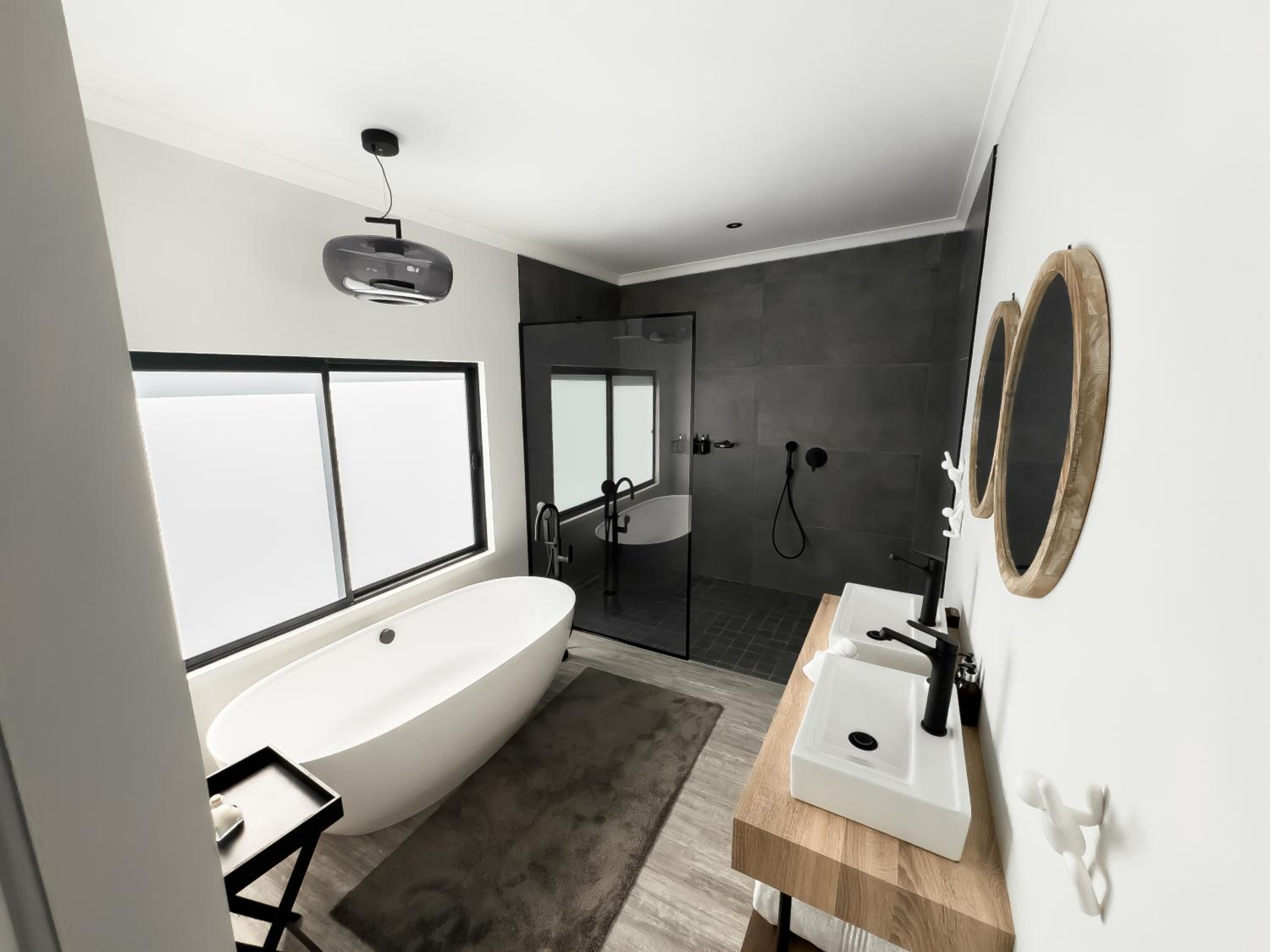 Waterside Family Suite photo 3