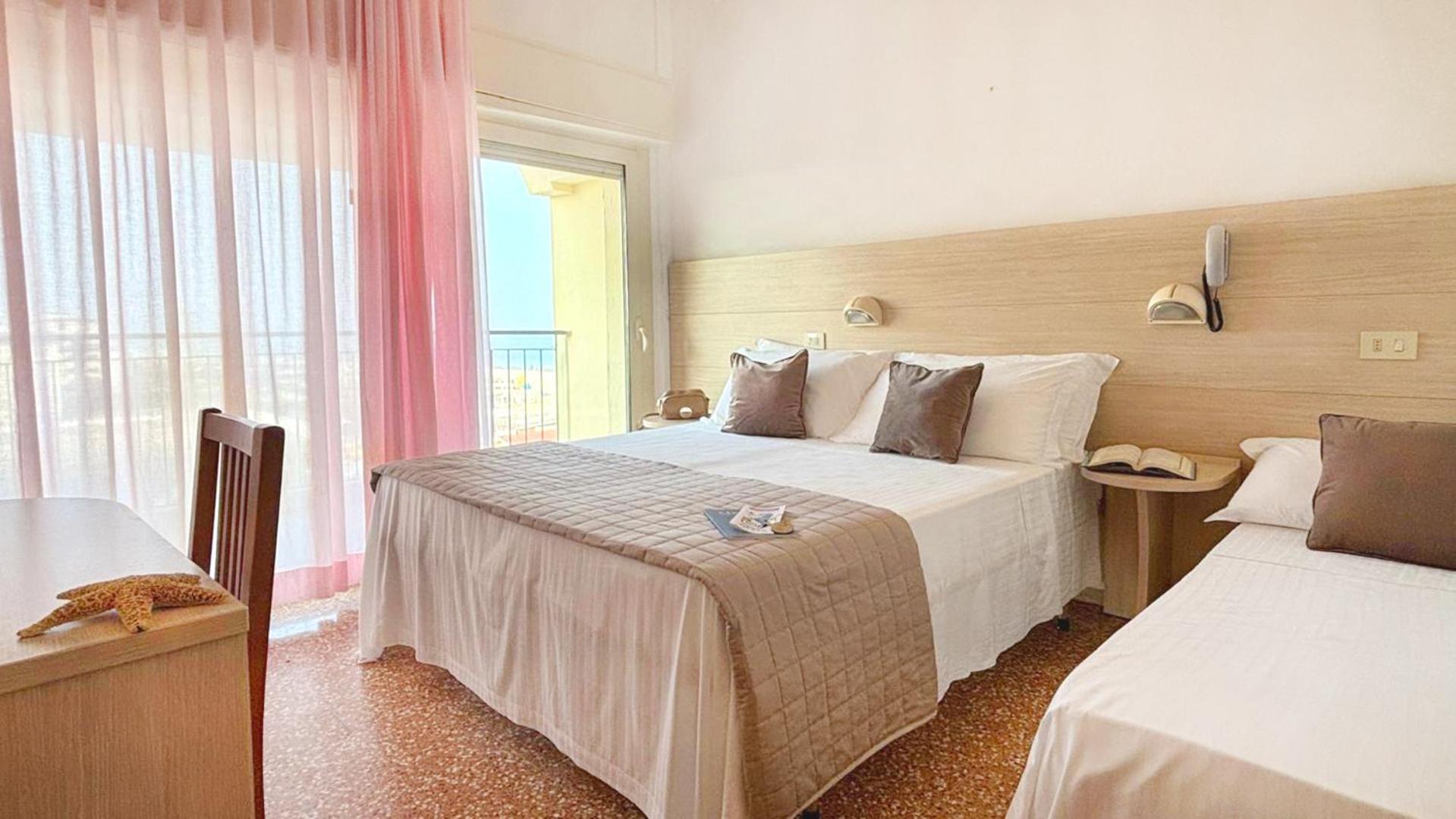 Triple Room photo 2