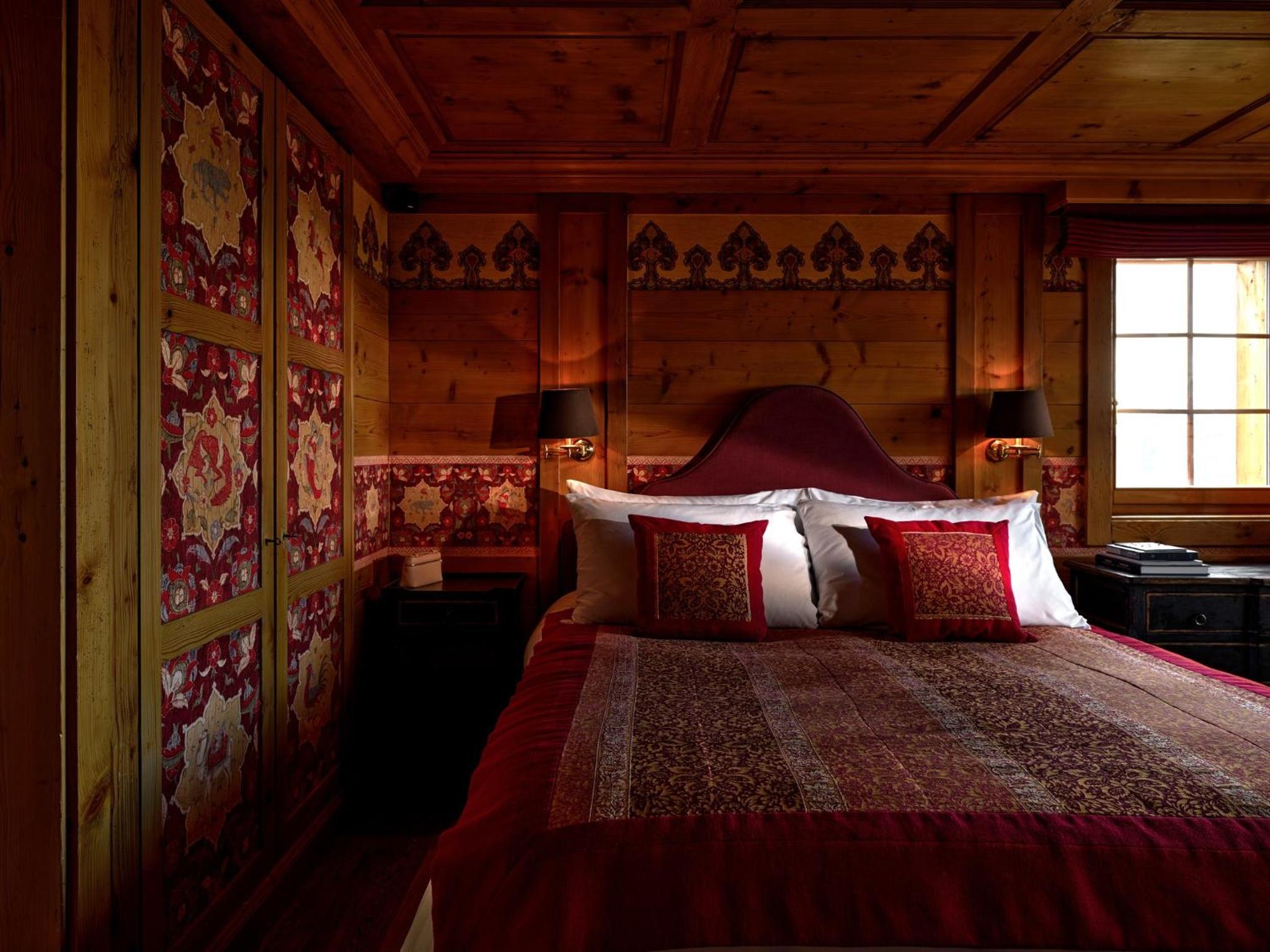 Deluxe King Suite