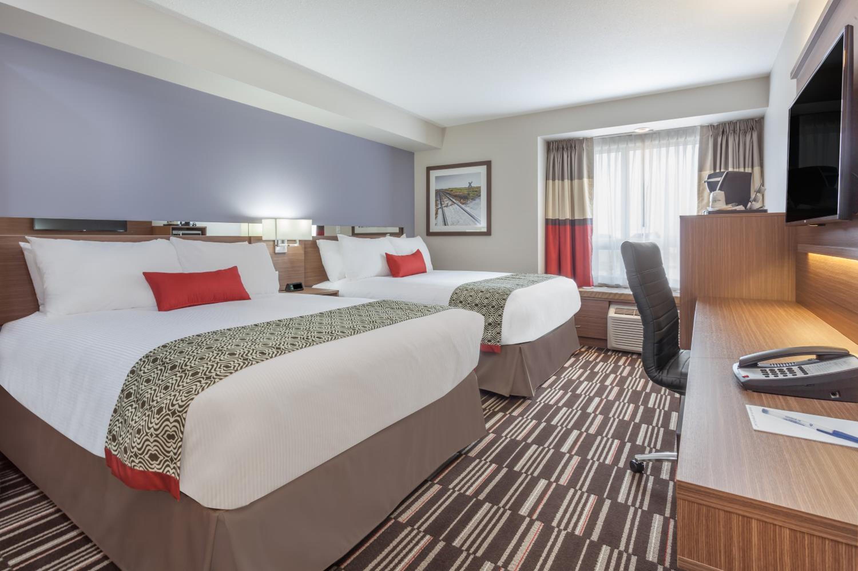Queen Room with Two Queen Beds - Non-Smoking photo 1
