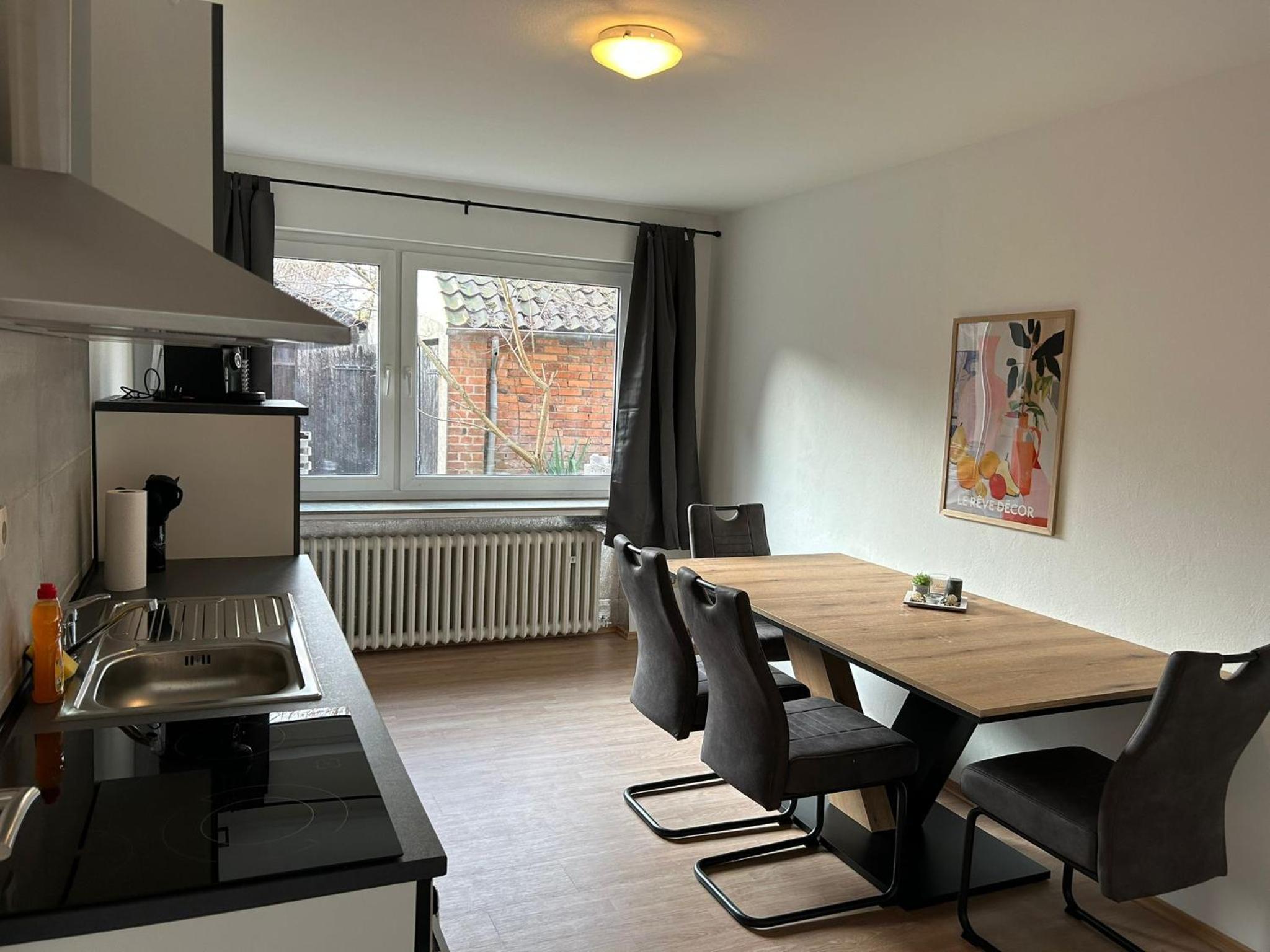 One-Bedroom Apartment with Garden photo 1