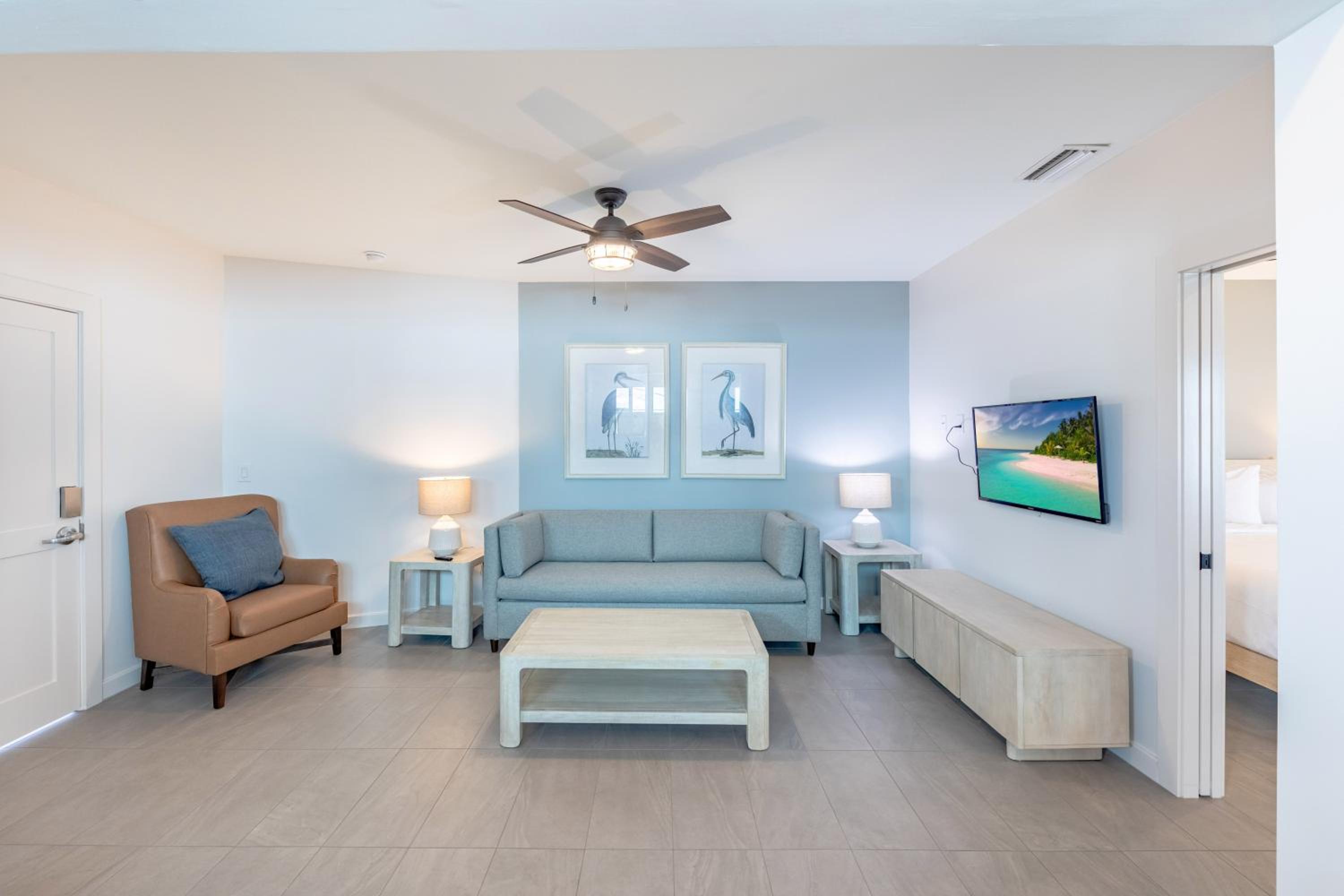 One-Bedroom Apartment with Terrace photo 1