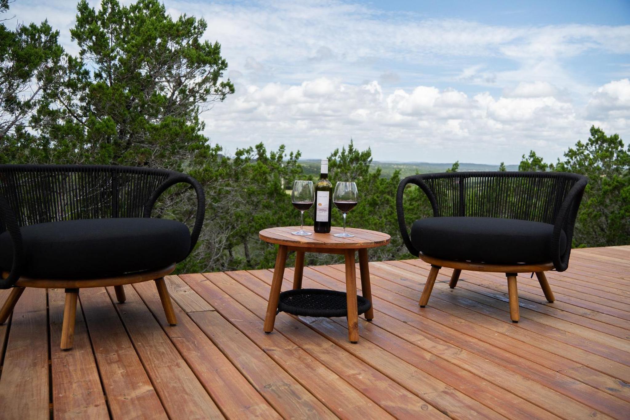 King Suite with Balcony photo 1