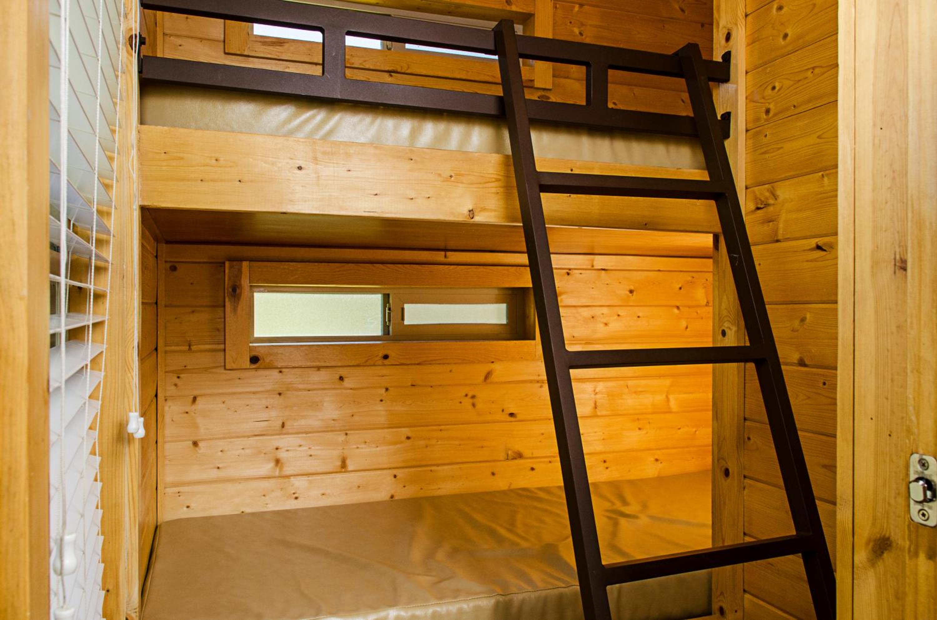 Cottage - Sleeps 6, Pet Friendly photo 2