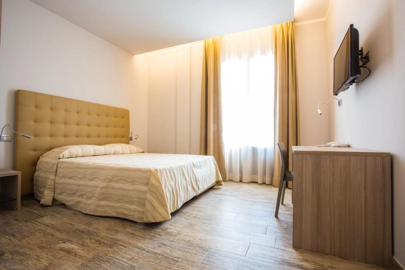 Standard Double Room for Single Use