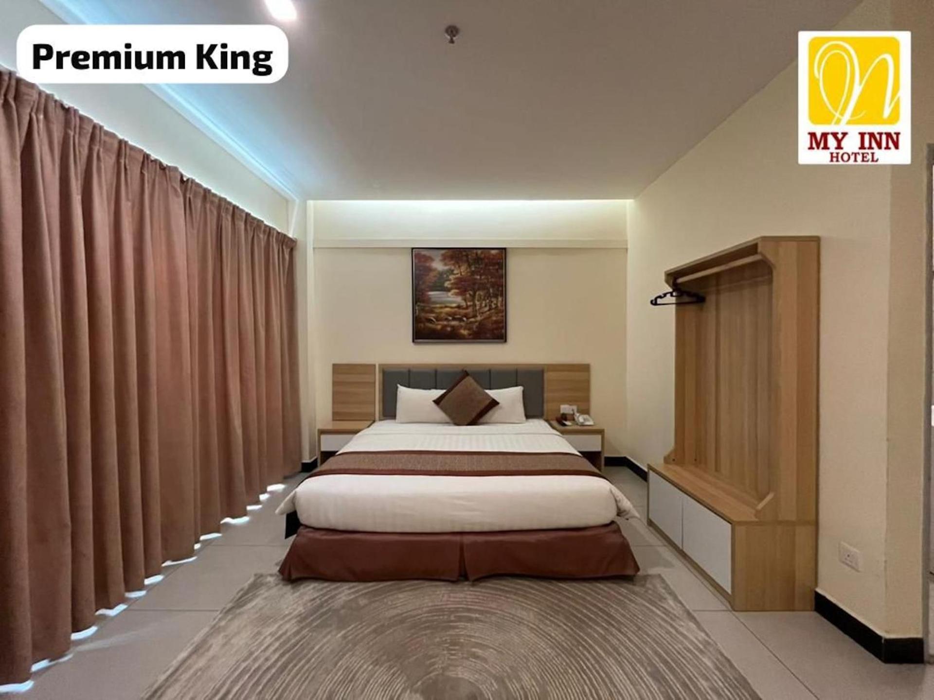 Deluxe King Studio