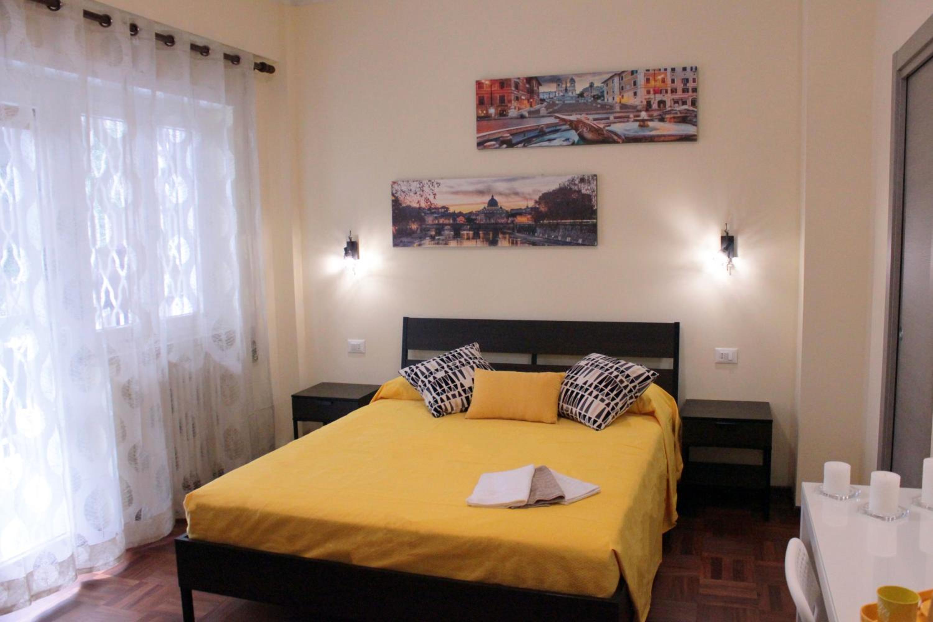 Quadruple Room with Private Bathroom photo 1