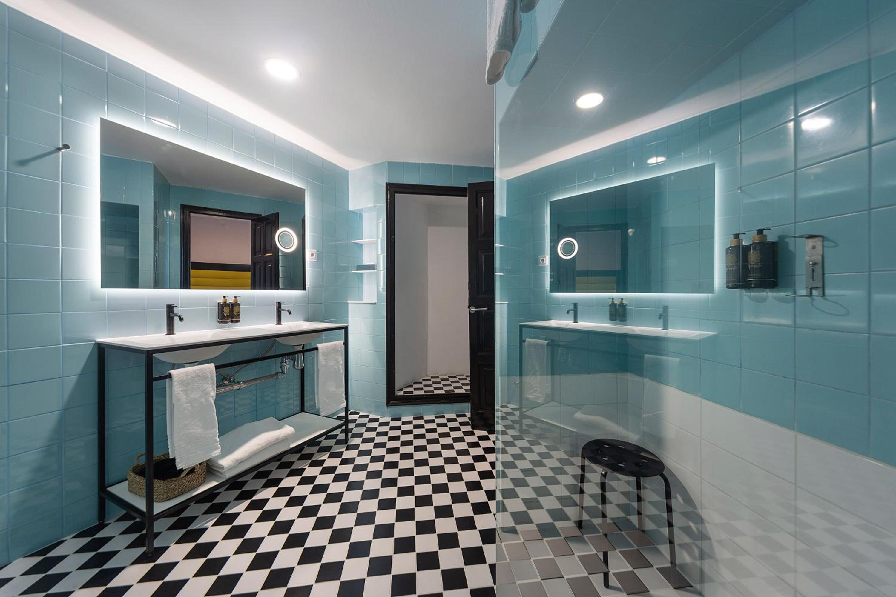 Suite with Terrace - Photo 2