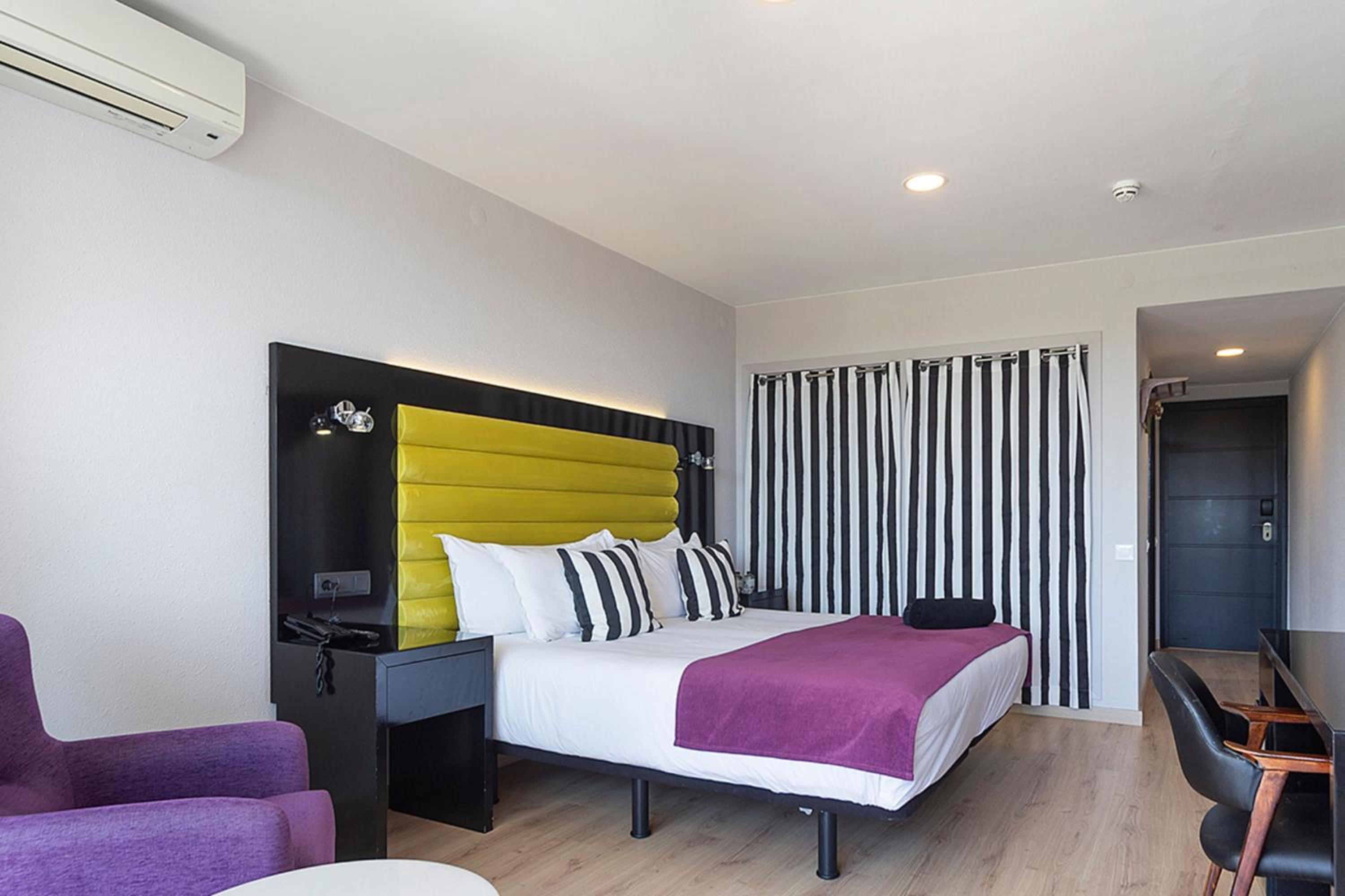 Suite with Terrace - Photo 4