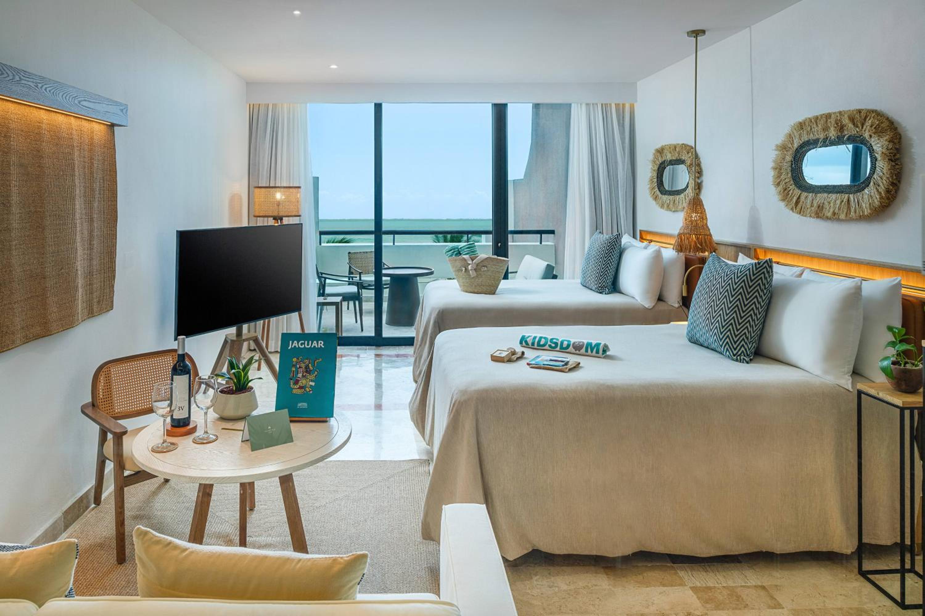 Family Concierge Junior Suite Sunset View