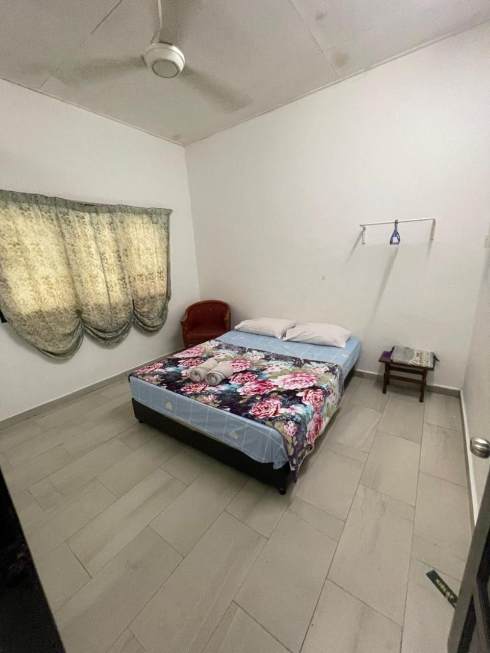 Two-Bedroom House photo 3