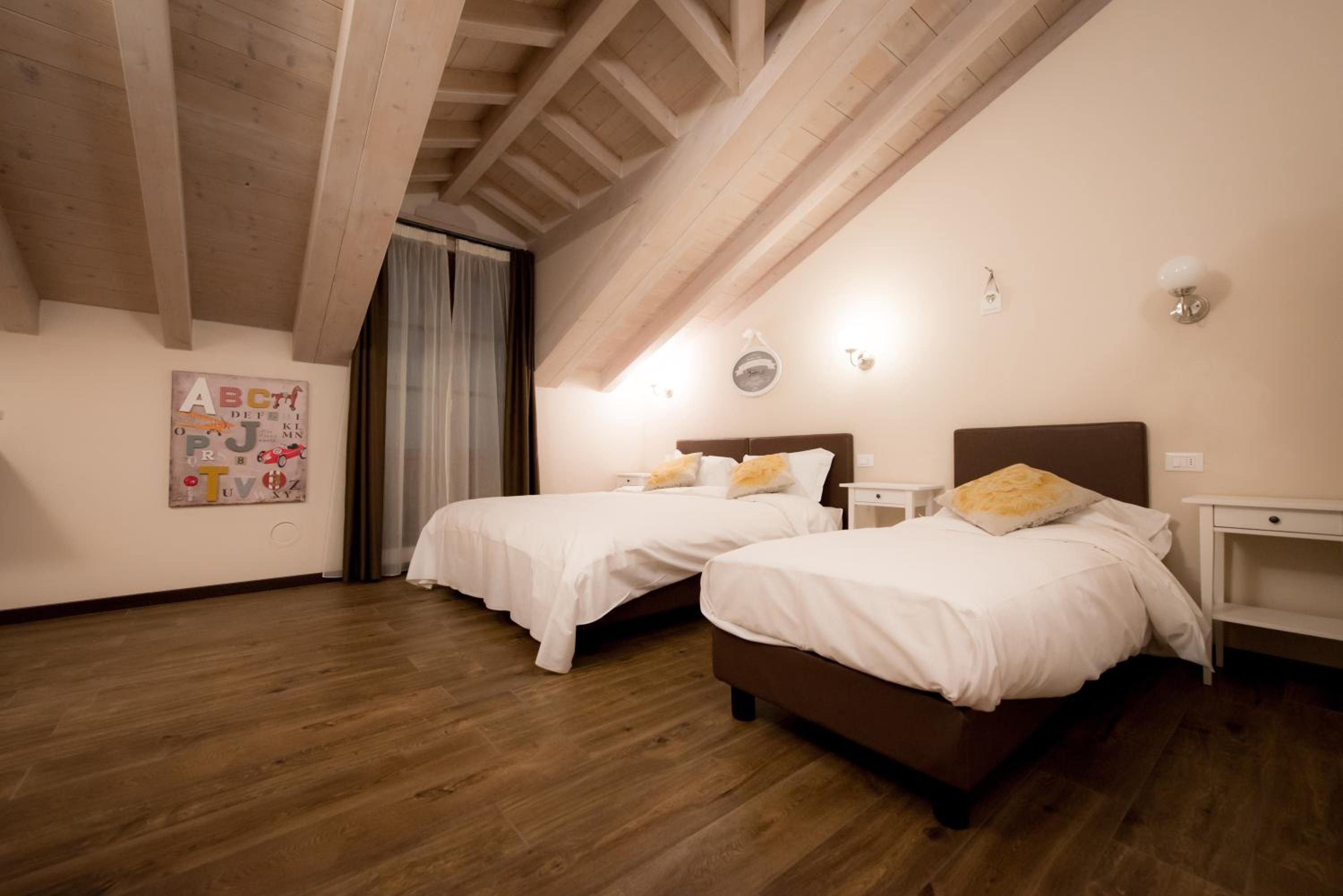 Comfort Triple Room with Shower