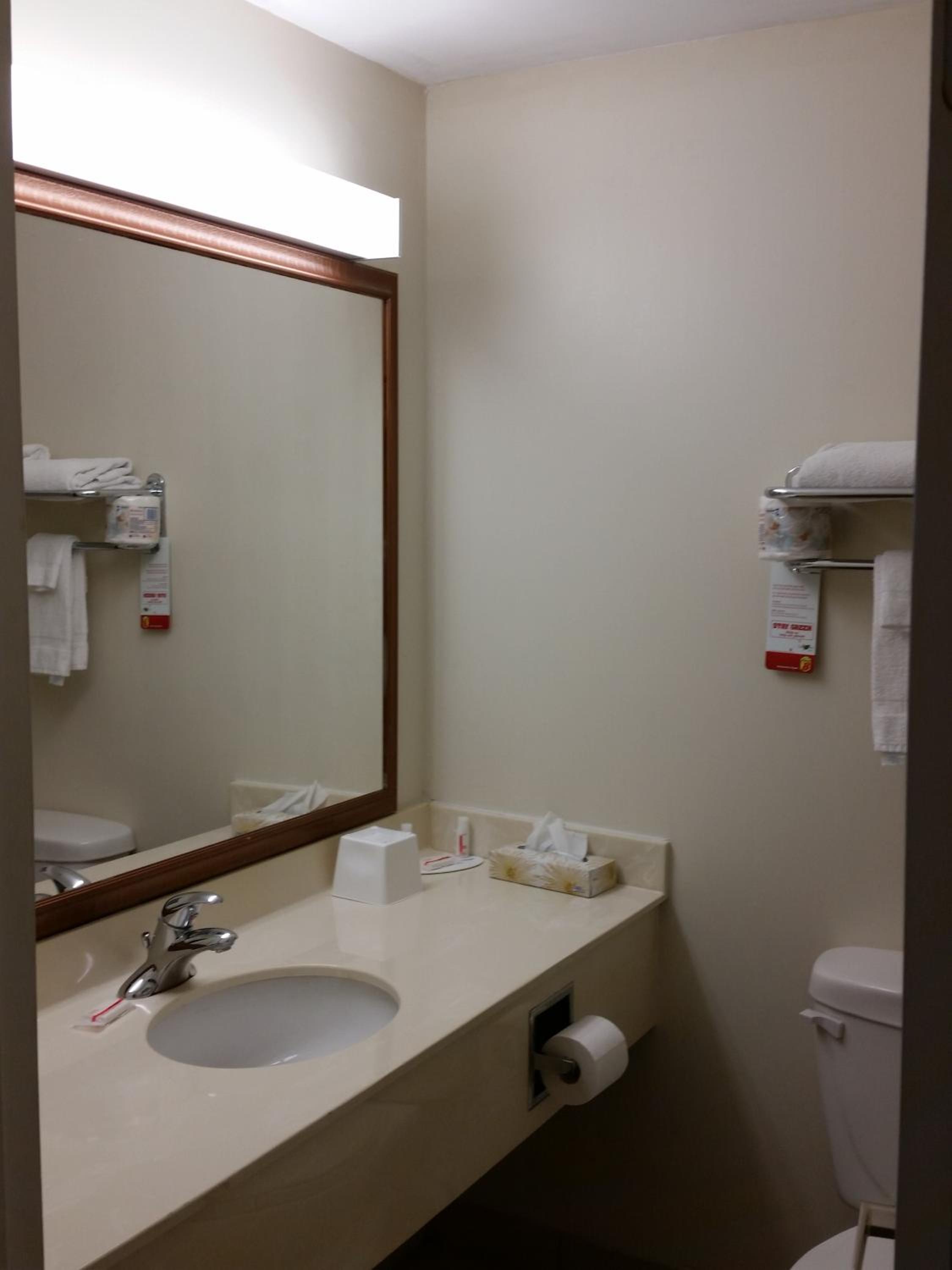 Double Room with Two Double Beds - Non-Smoking - Photo 3