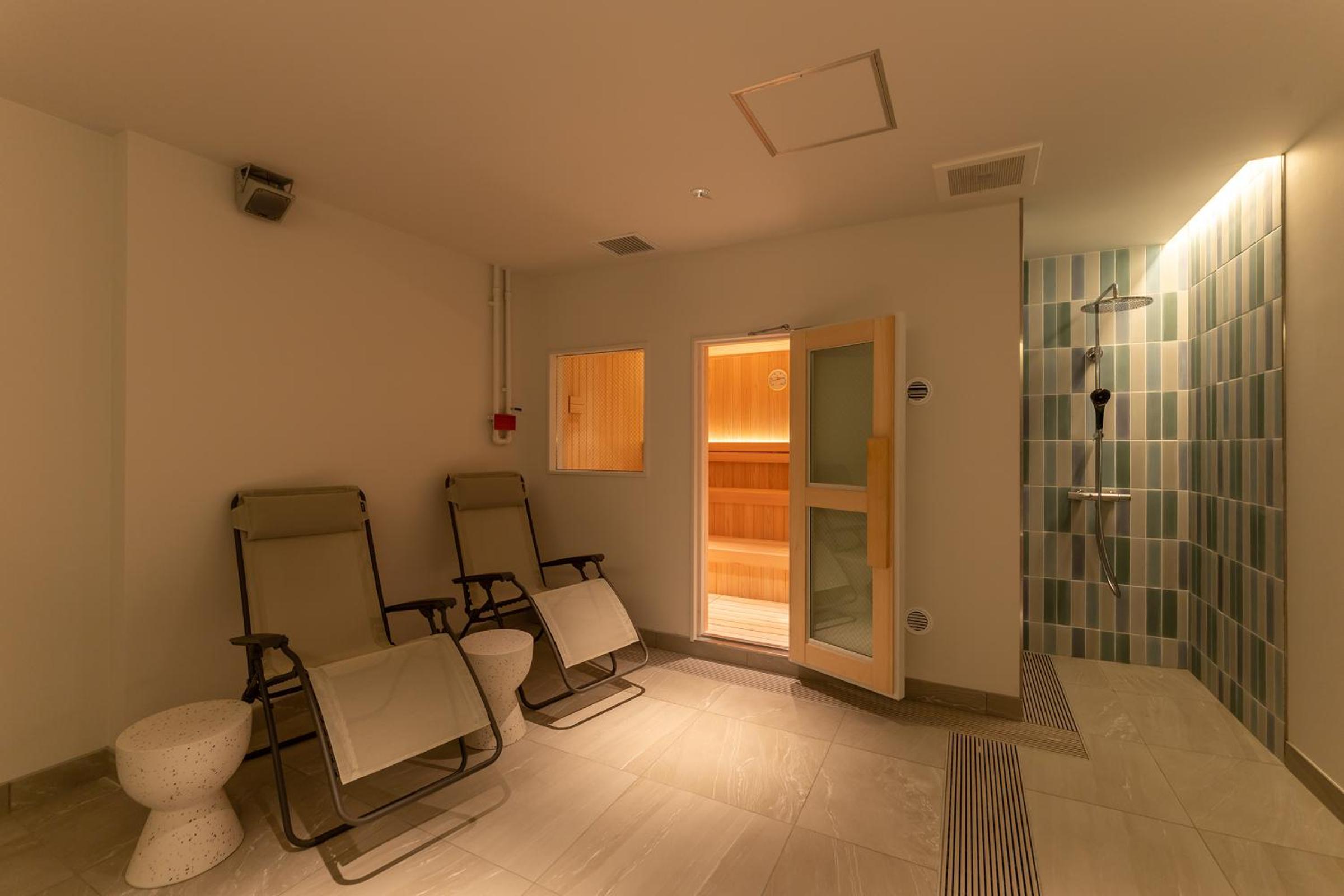 Superior Twin Room with Sauna photo 3