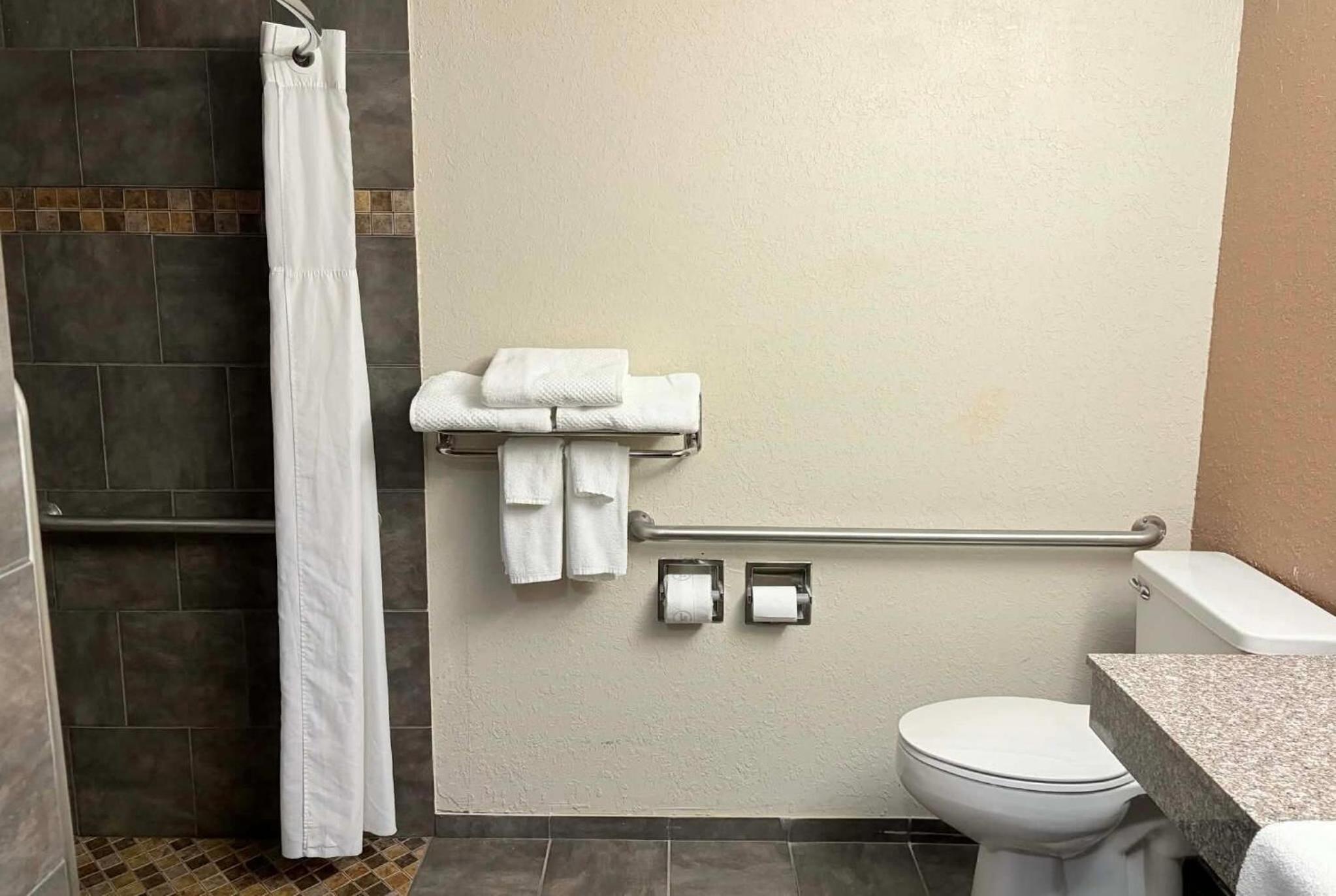 Room with Two Queen Beds and Mobility/Hearing Access and Roll-In Shower, Non-Smoking photo 3